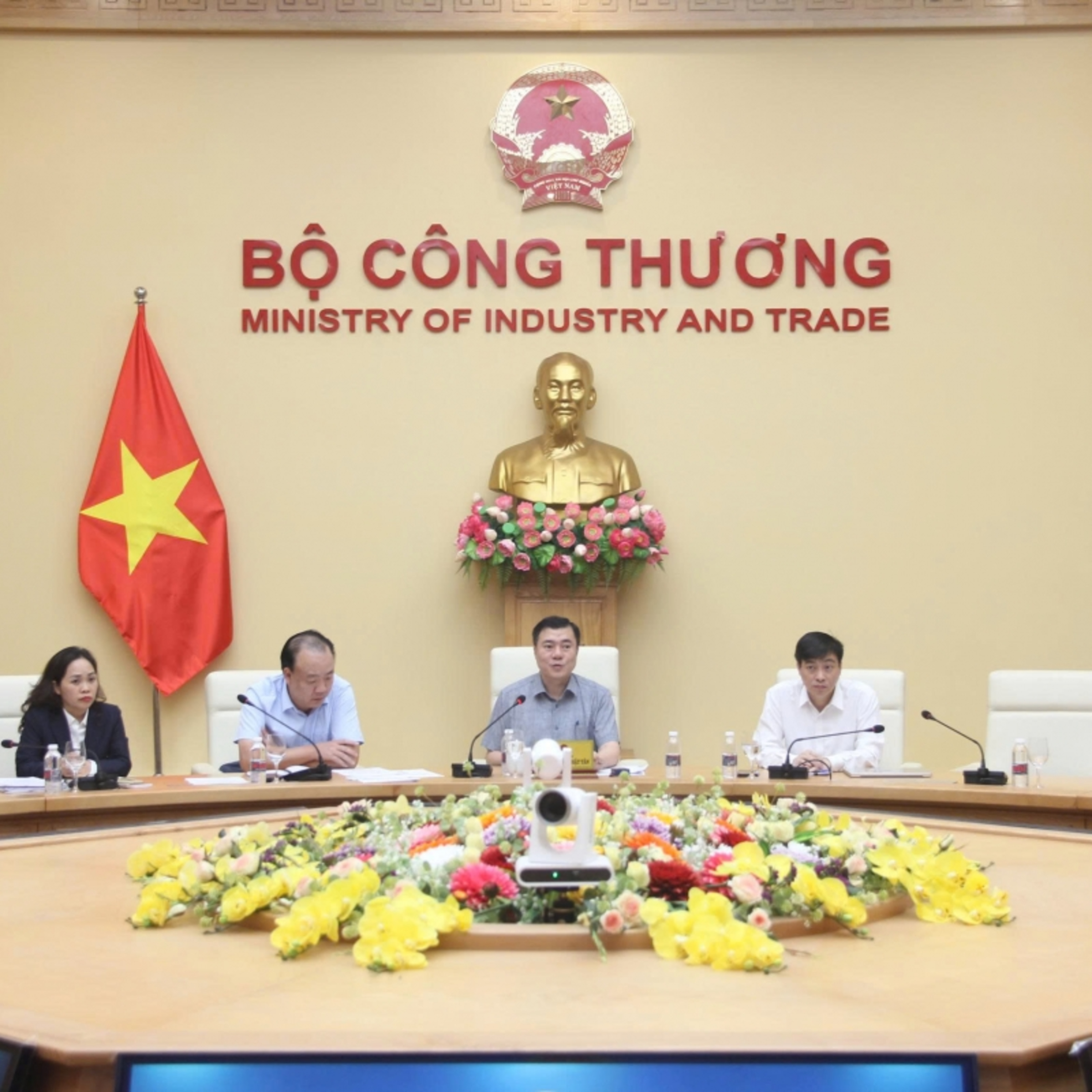 Tin Kinh tế - Cần thiết xây dựng Luật Giao dịch hàng hóa phái sinh