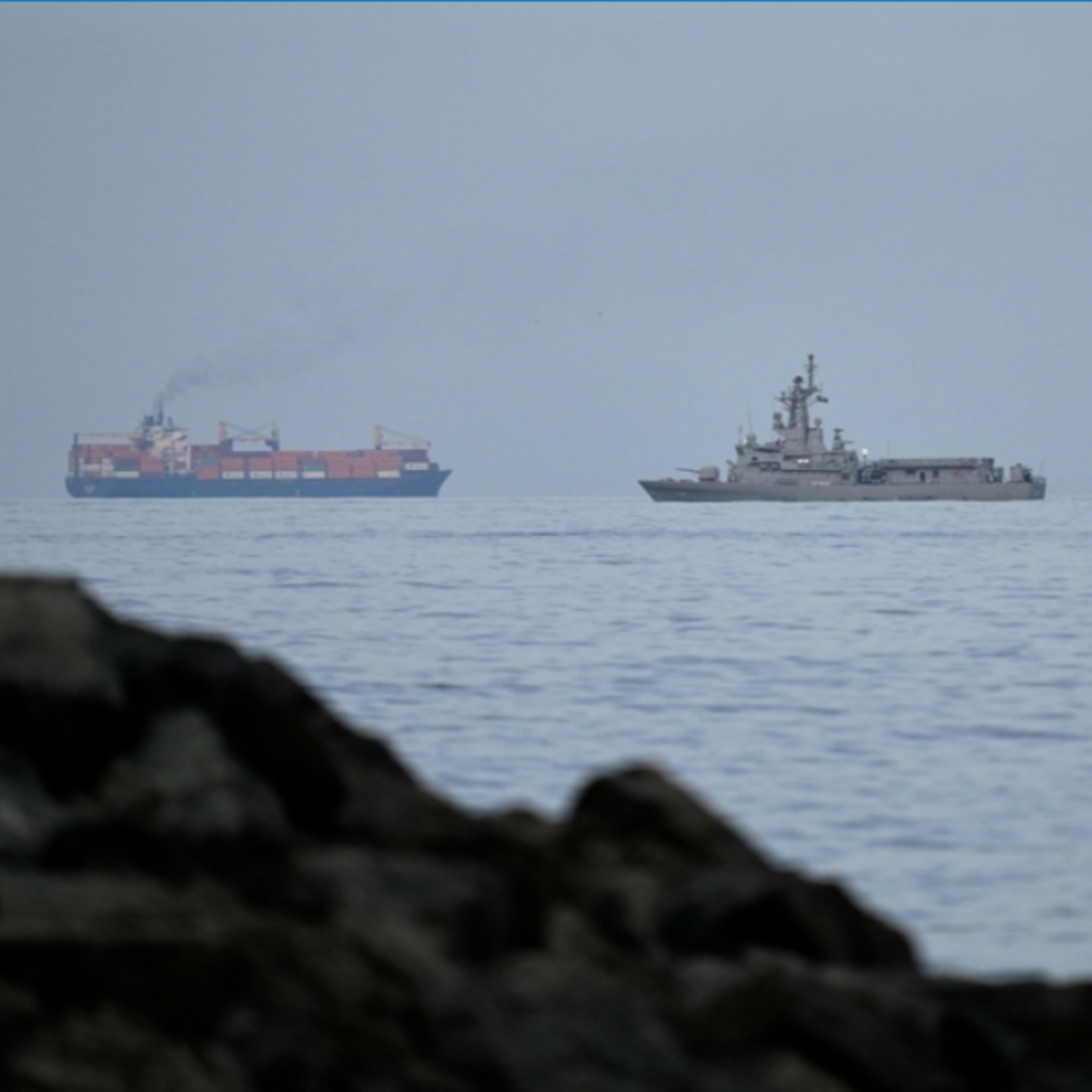 Tin thế giới Mỹ ra tối hậu thư 48 giờ, buộc Iran mở lại eo biển Hormuz