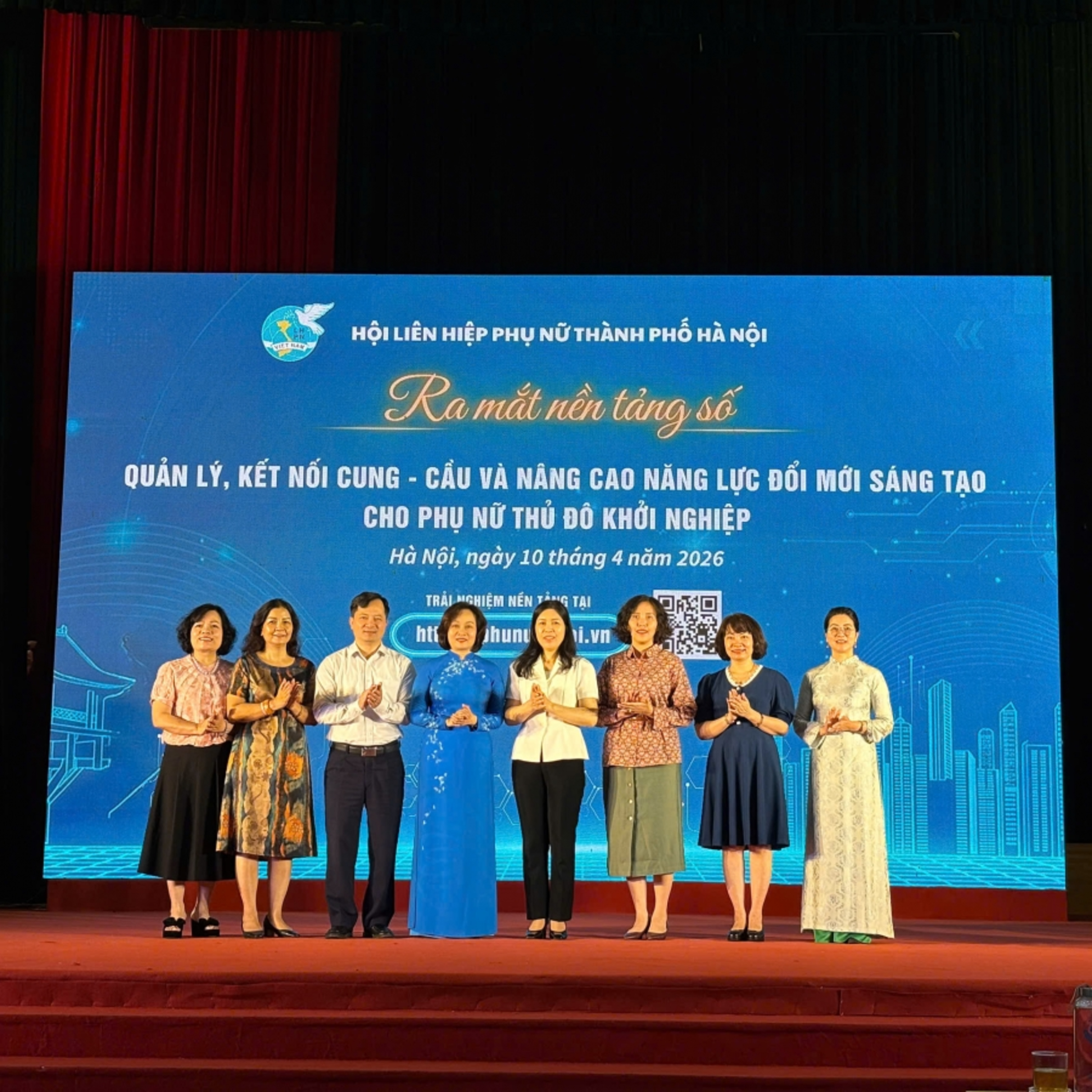 Tin Đời sống & Xã hội - Phụ nữ Thủ đô ứng dụng công nghệ số trong kinh tế tập thể