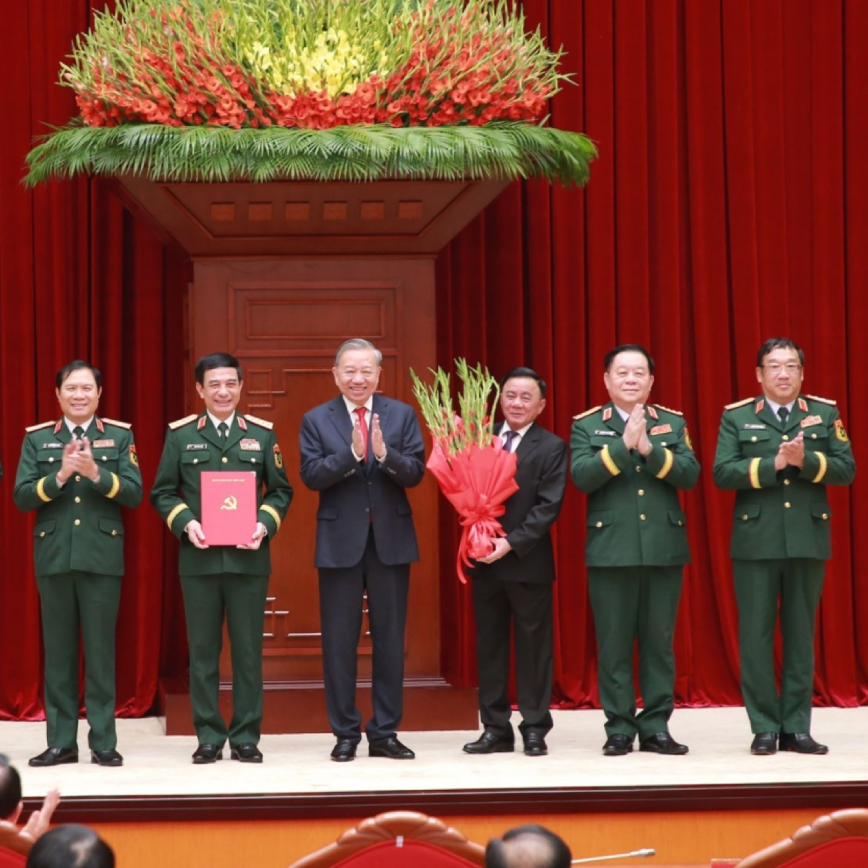 Tin Chính trị - Tổng Bí thư, Chủ tịch nước: Giữ nghiêm nguyên tắc tổ chức và sinh hoạt đảng