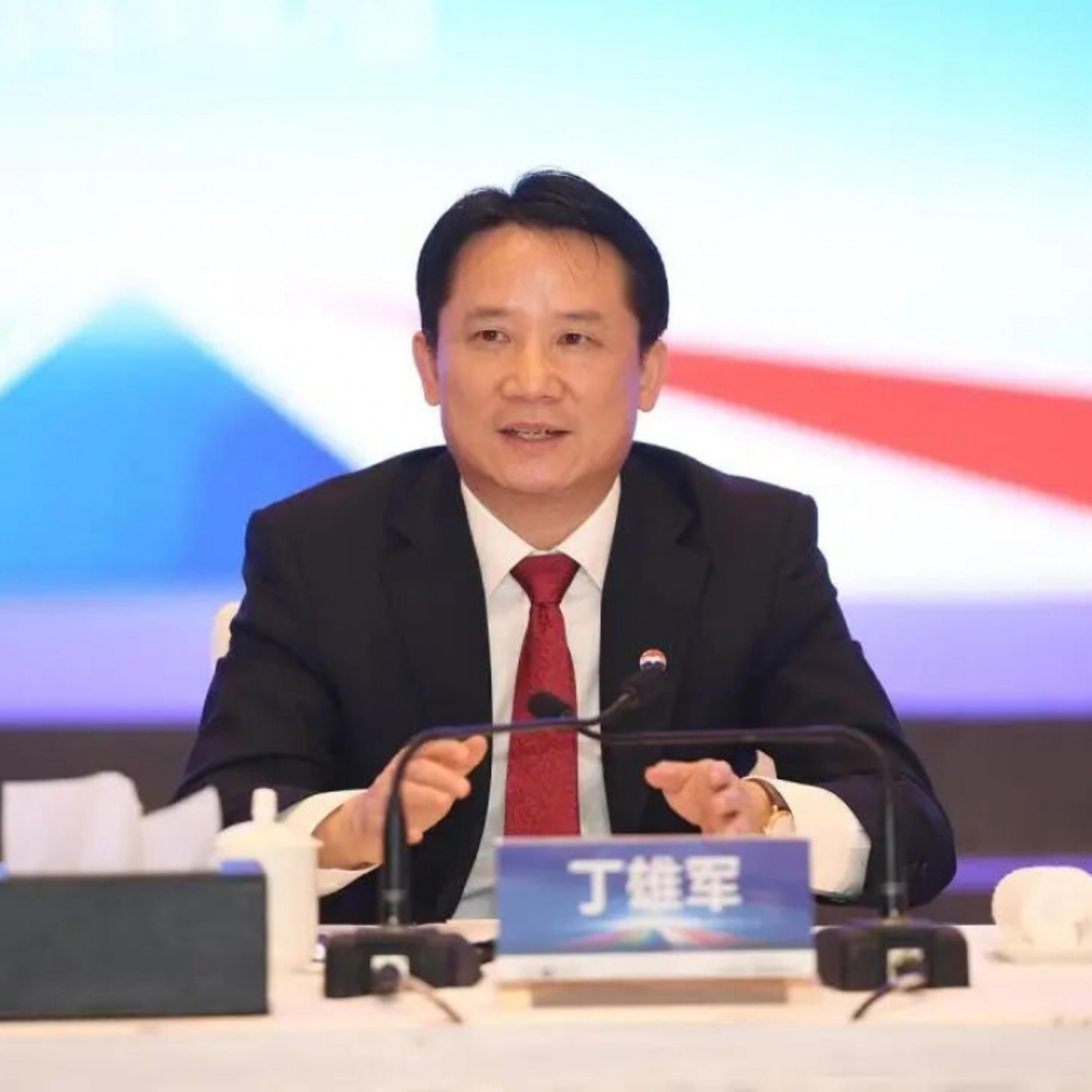 Tin thế giới - Thêm một cựu Chủ tịch hãng rượu Mao Đài của Trung Quốc bị truy tố