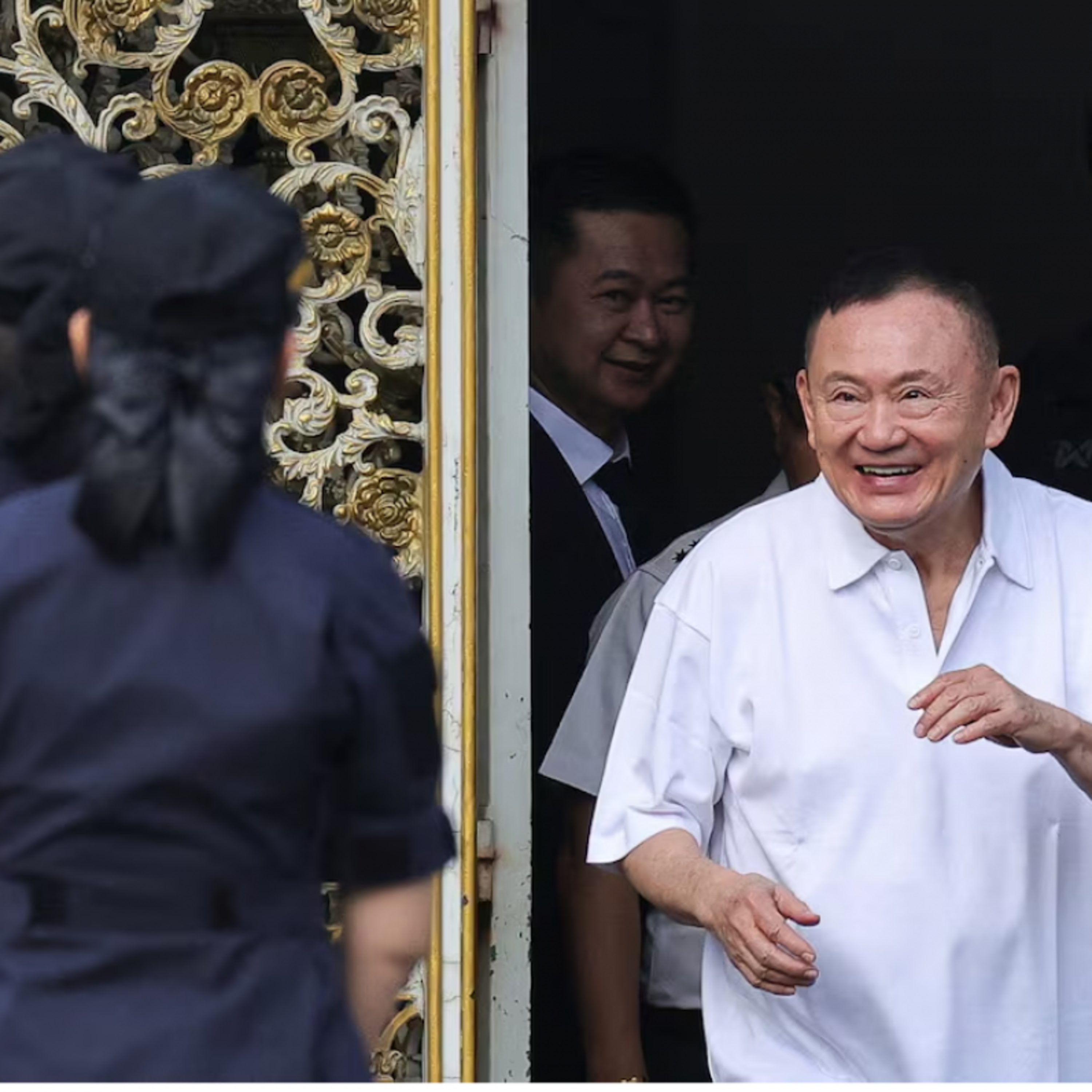 Tin thế giới - Thái Lan: Cựu Thủ tướng Thaksin Shinawatra được ra tù trước thời hạn episode artwork