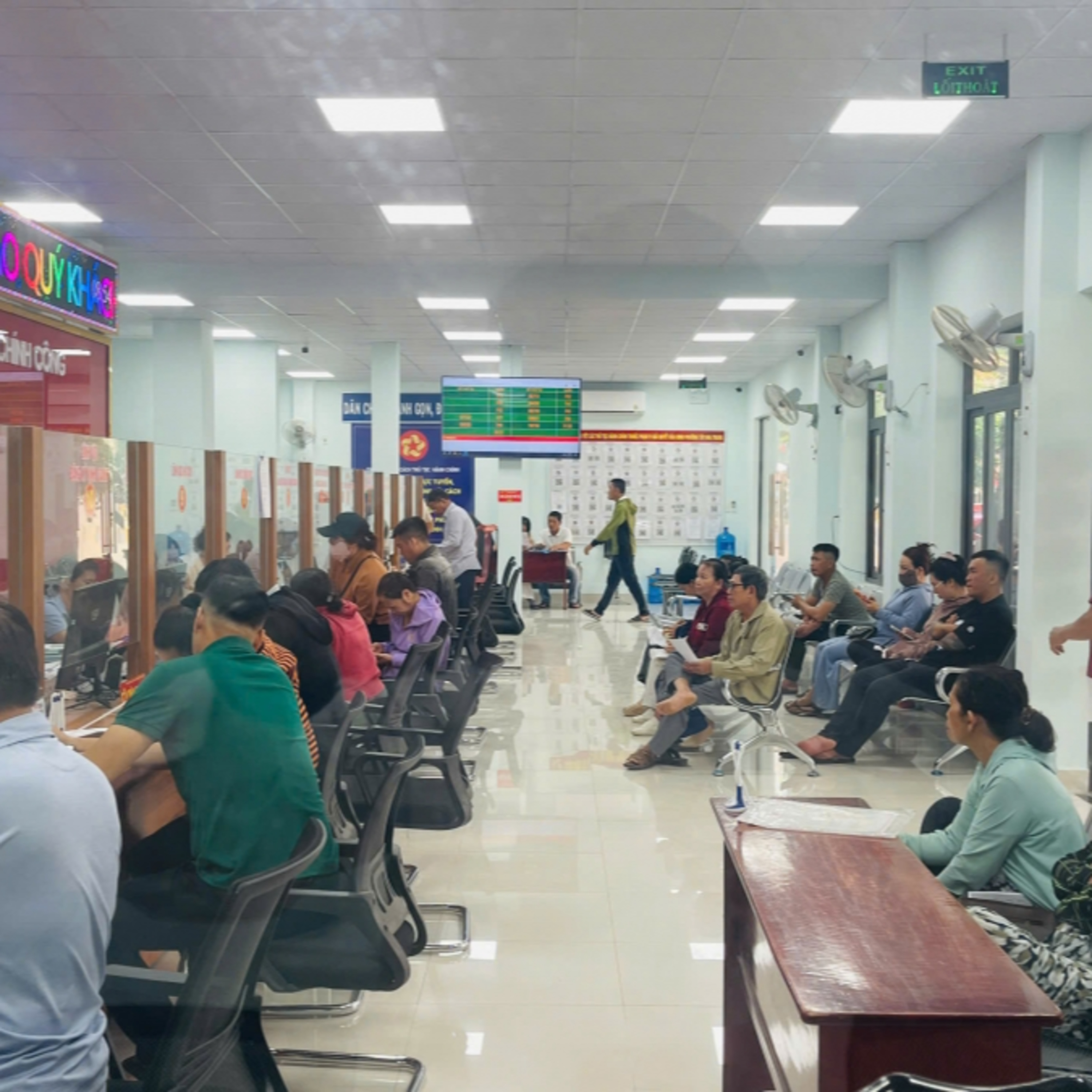 Tin Đời sống & Xã hội - Khánh Hòa tuyển 417 công chức, bổ sung nhân lực cho cấp xã