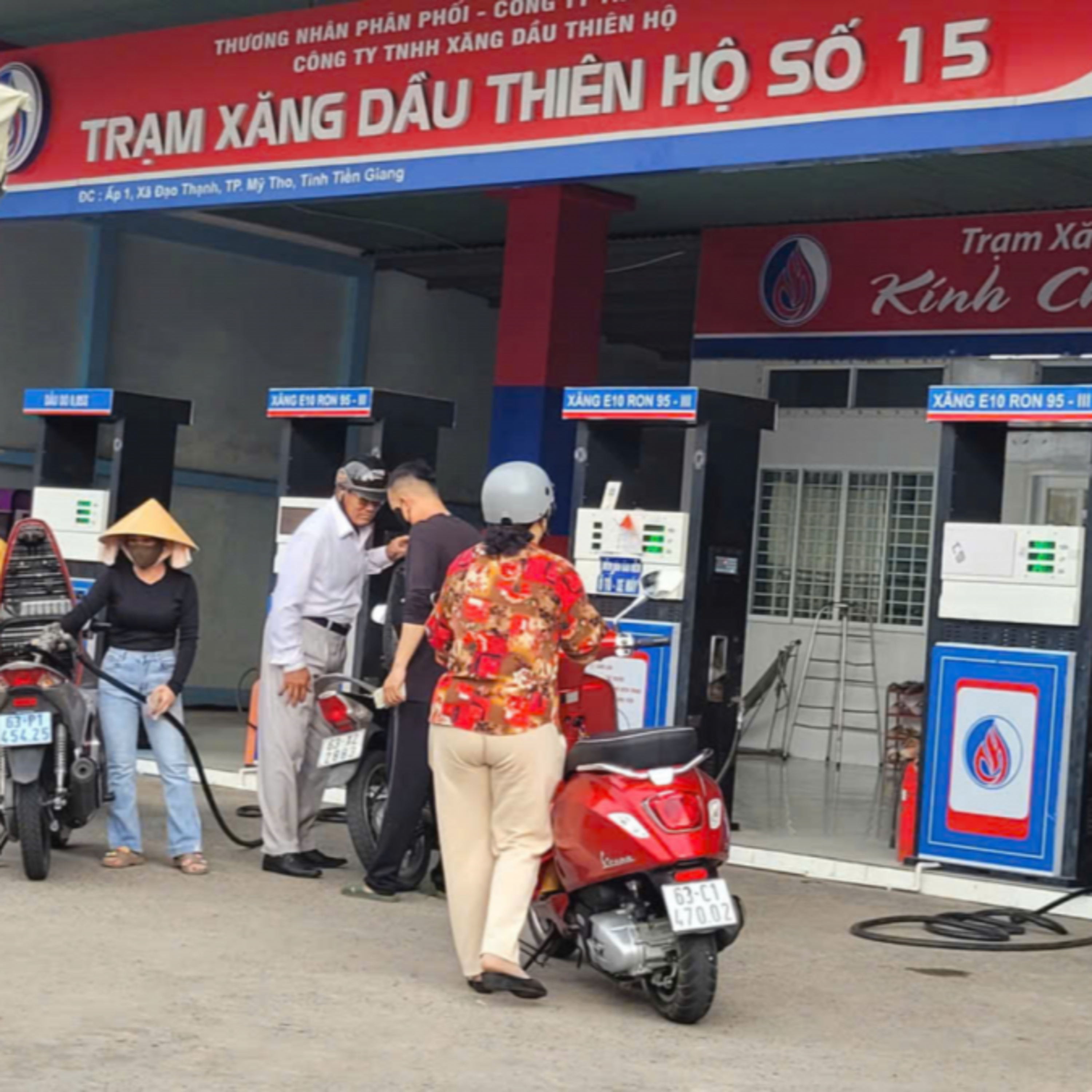 Tin Đời sống & Xã hội - Đồng Tháp: Thị trường ổn định, người dân dần thích ứng với xăng E10