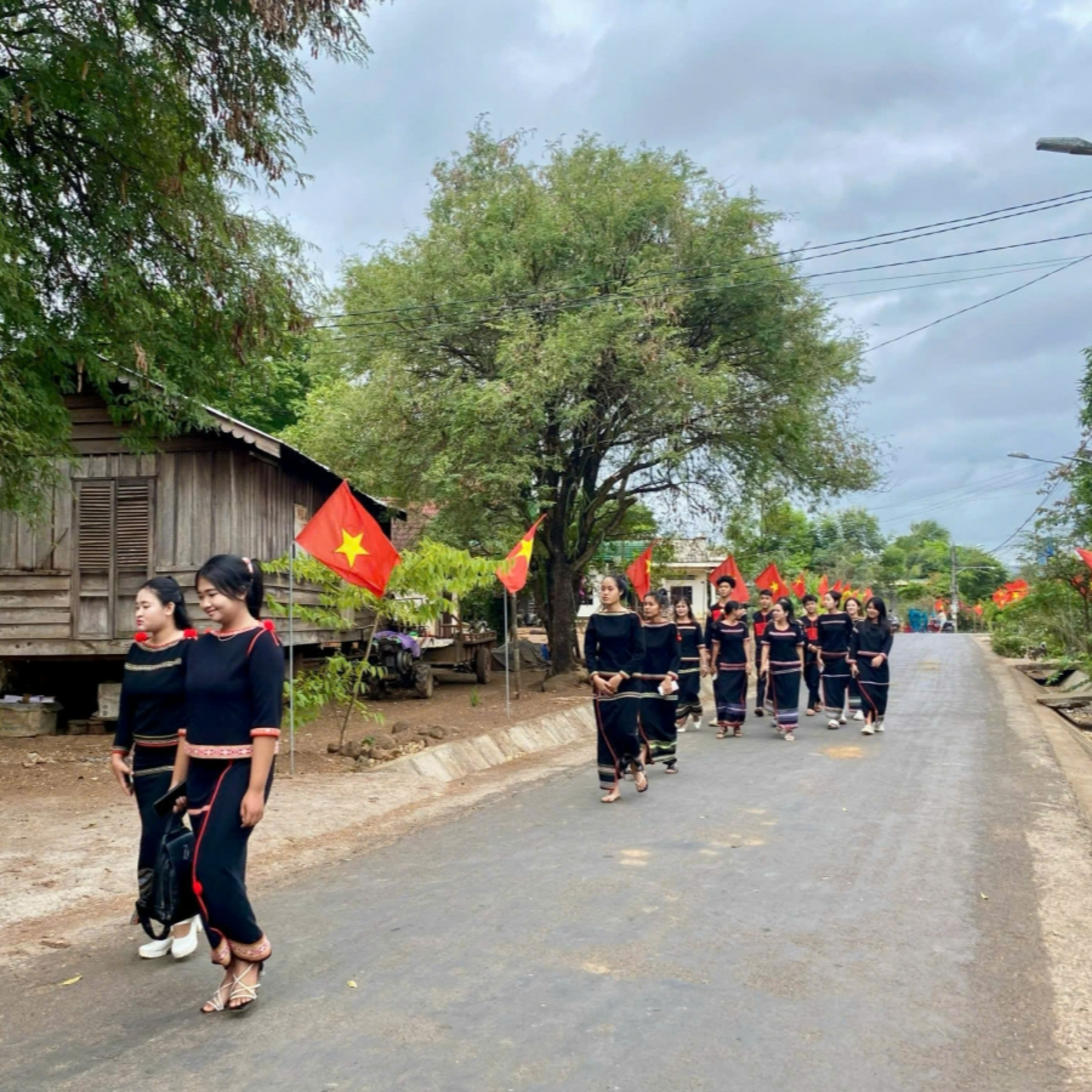 Tin Đời sống & Xã hội - Nông dân Đắk Lắk làm đẹp buôn làng từ những việc nhỏ