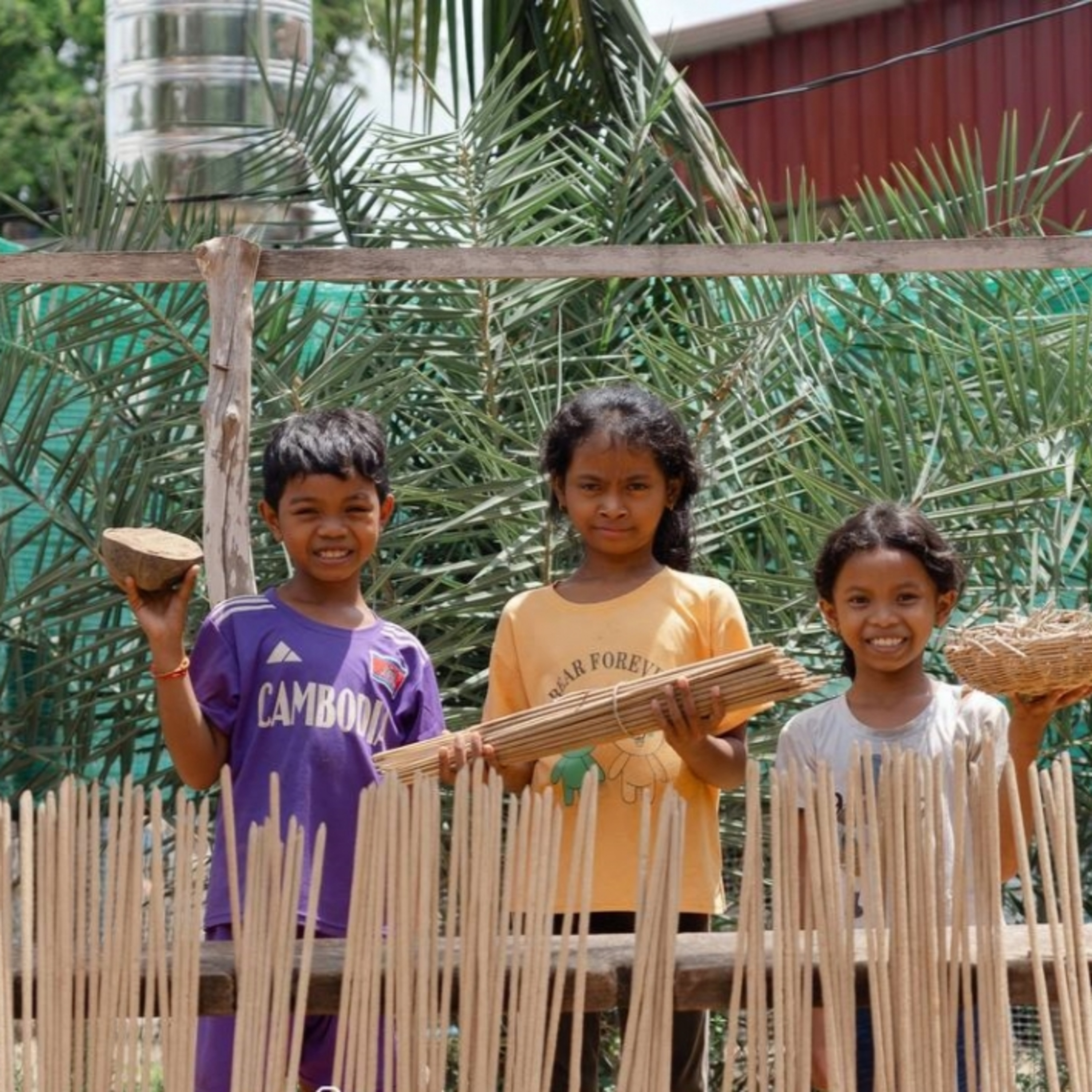 Tin thế giới - World Bank cảnh báo: 1,1 triệu người Campuchia có nguy cơ tái nghèo