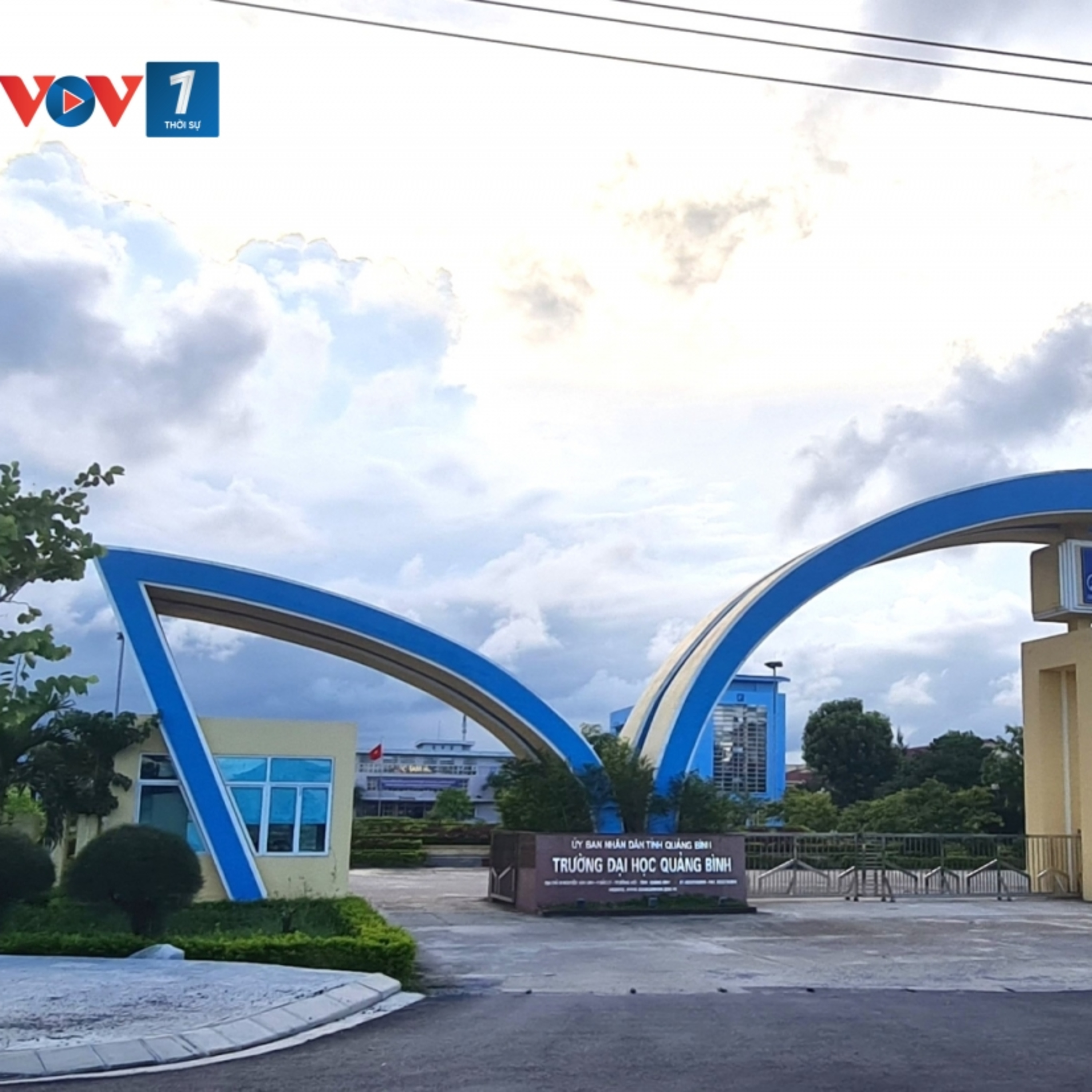 Tin Đời sống & Xã hội - Đề xuất thành lập trường THPT Đại học Quảng Bình để giảm áp lực tuyển sinh lớp 10