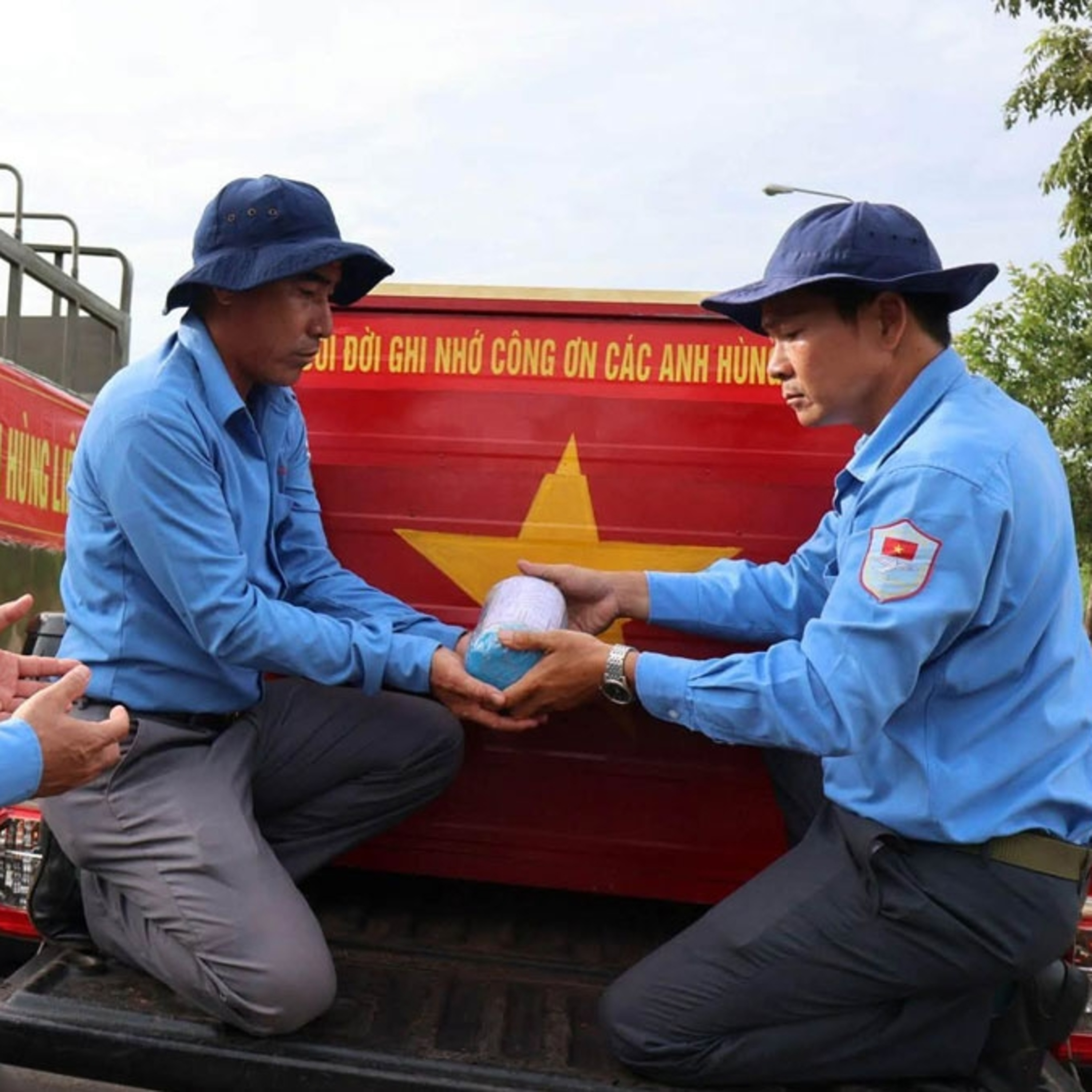 Chiến dịch "500 ngày đêm" - Đồng Nai đón 62 hài cốt liệt sĩ từ Campuchia về nước episode artwork