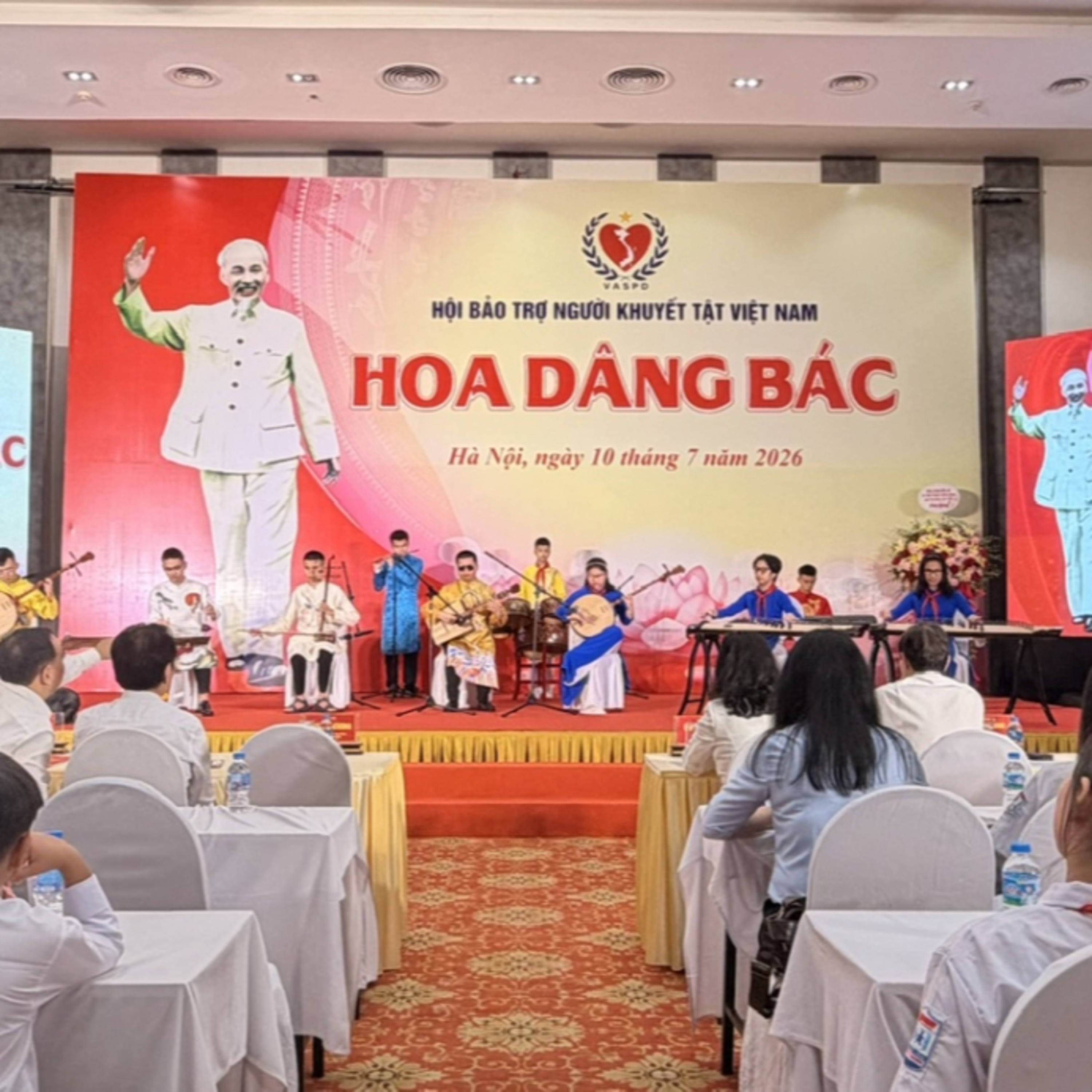 Tin Đời sống & Xã - hội 170 trẻ mồ côi, trẻ bị bỏ rơi dự Chương trình "Hoa dâng Bác"