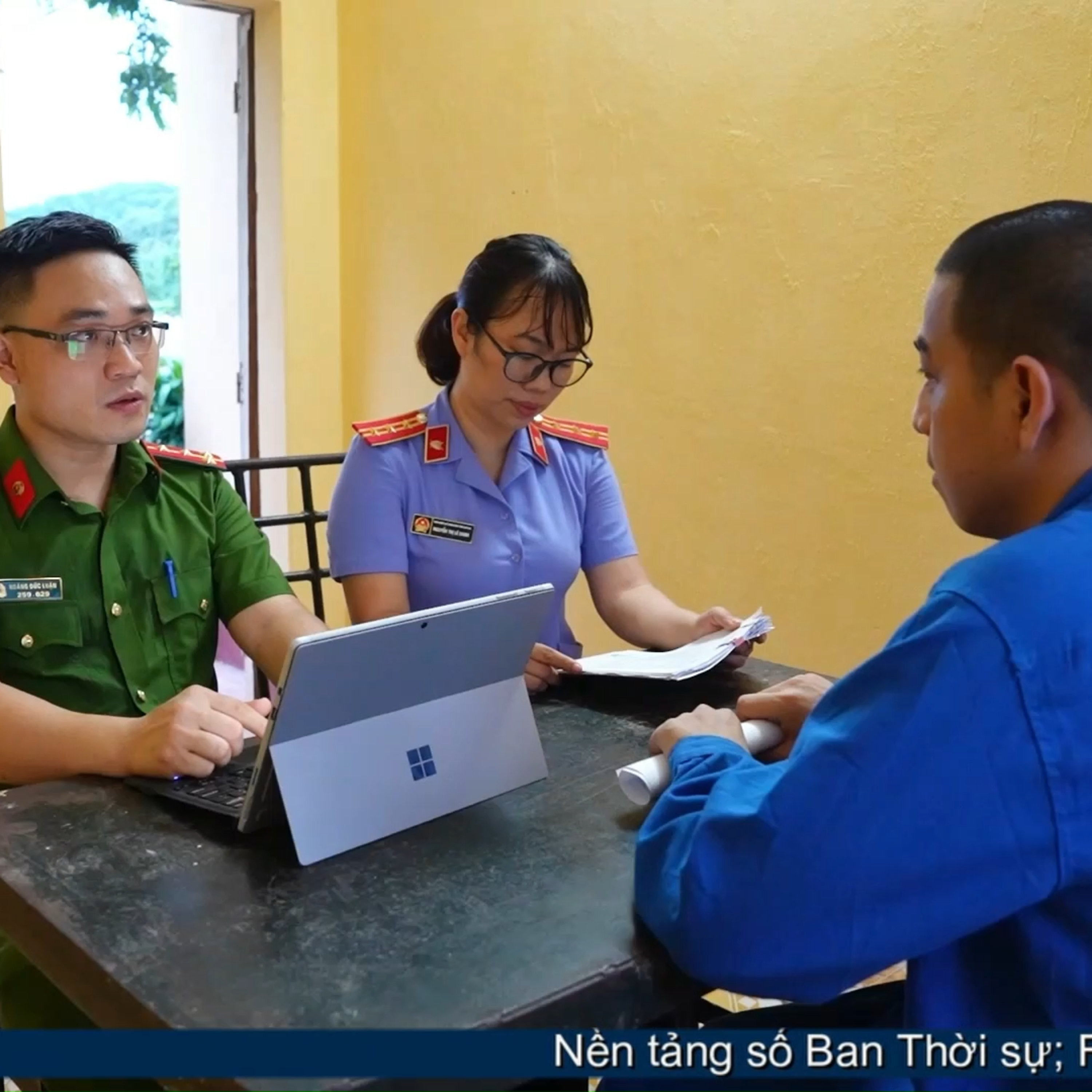 Tin trong nước - Lào Cai: Khởi tố 9 đối tượng trong đường dây phát lậu bóng đá và cá độ 850 tỷ đồng