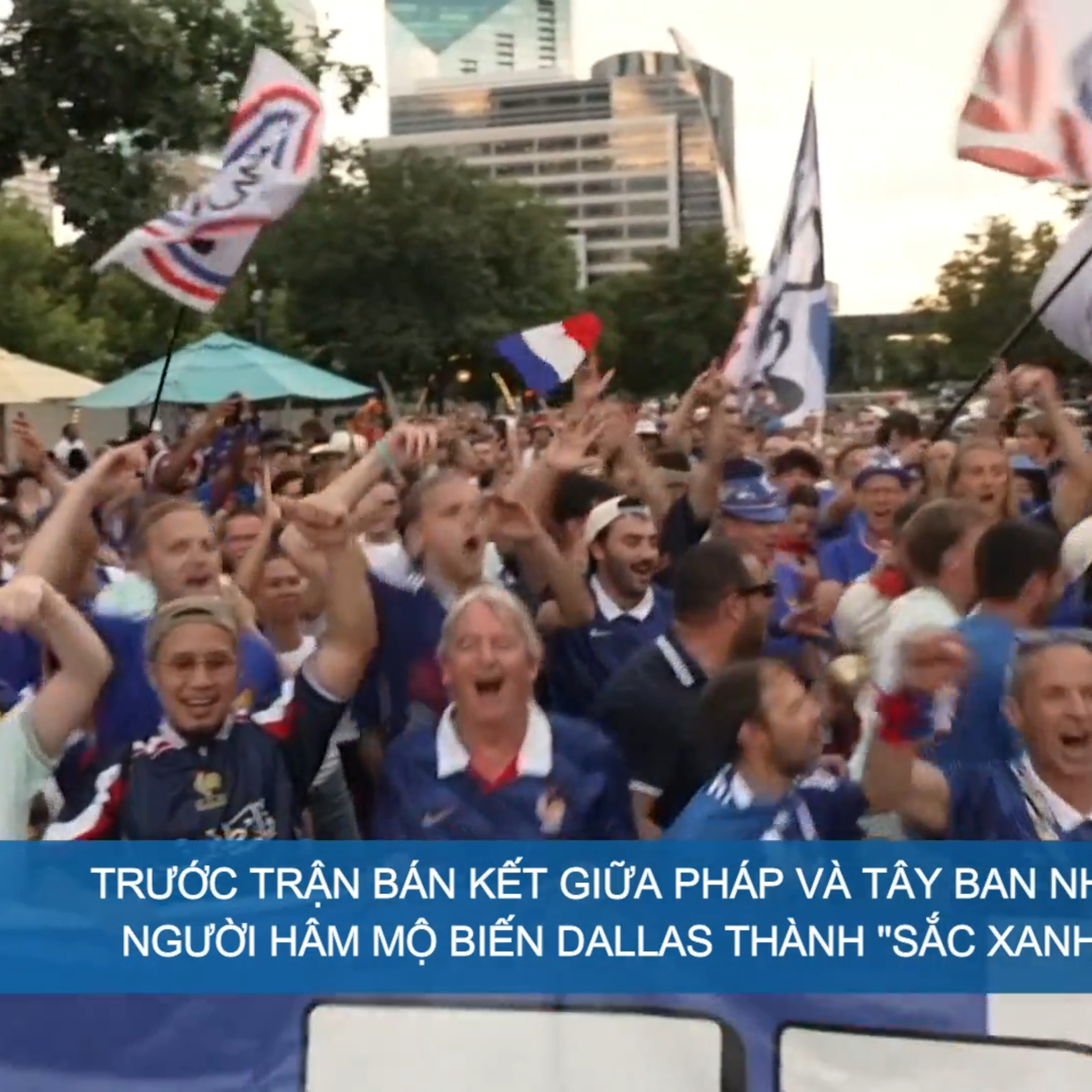 Tin quốc tế - Người hâm mộ biến Dallas thành "sắc xanh" trước trận bán kết giữa Pháp và Tây Ban Nha