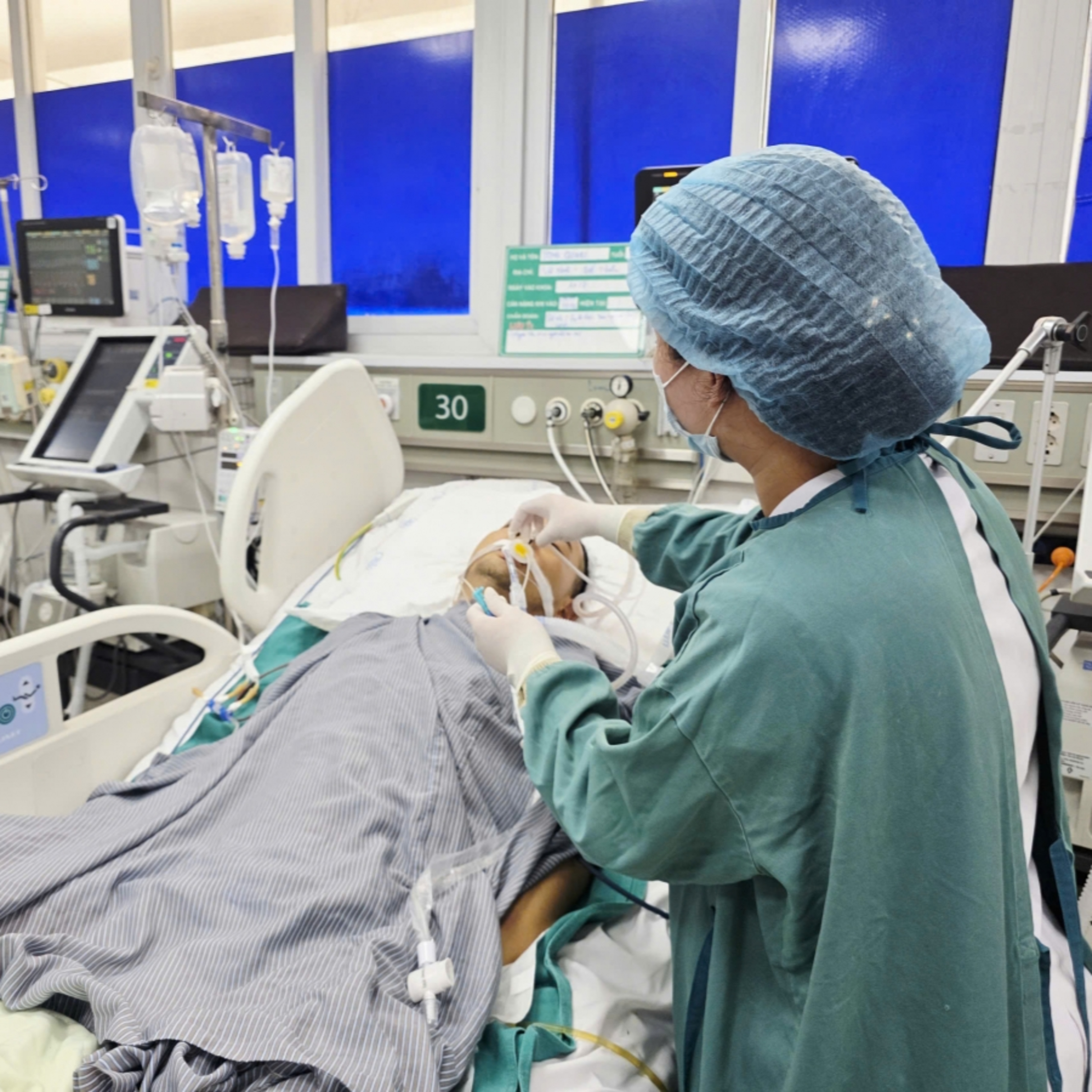 Tin trong nước - Bệnh viện Bạch Mai cứu sống ngoạn mục 2 bệnh nhân sốt rét ác tính nguy kịch