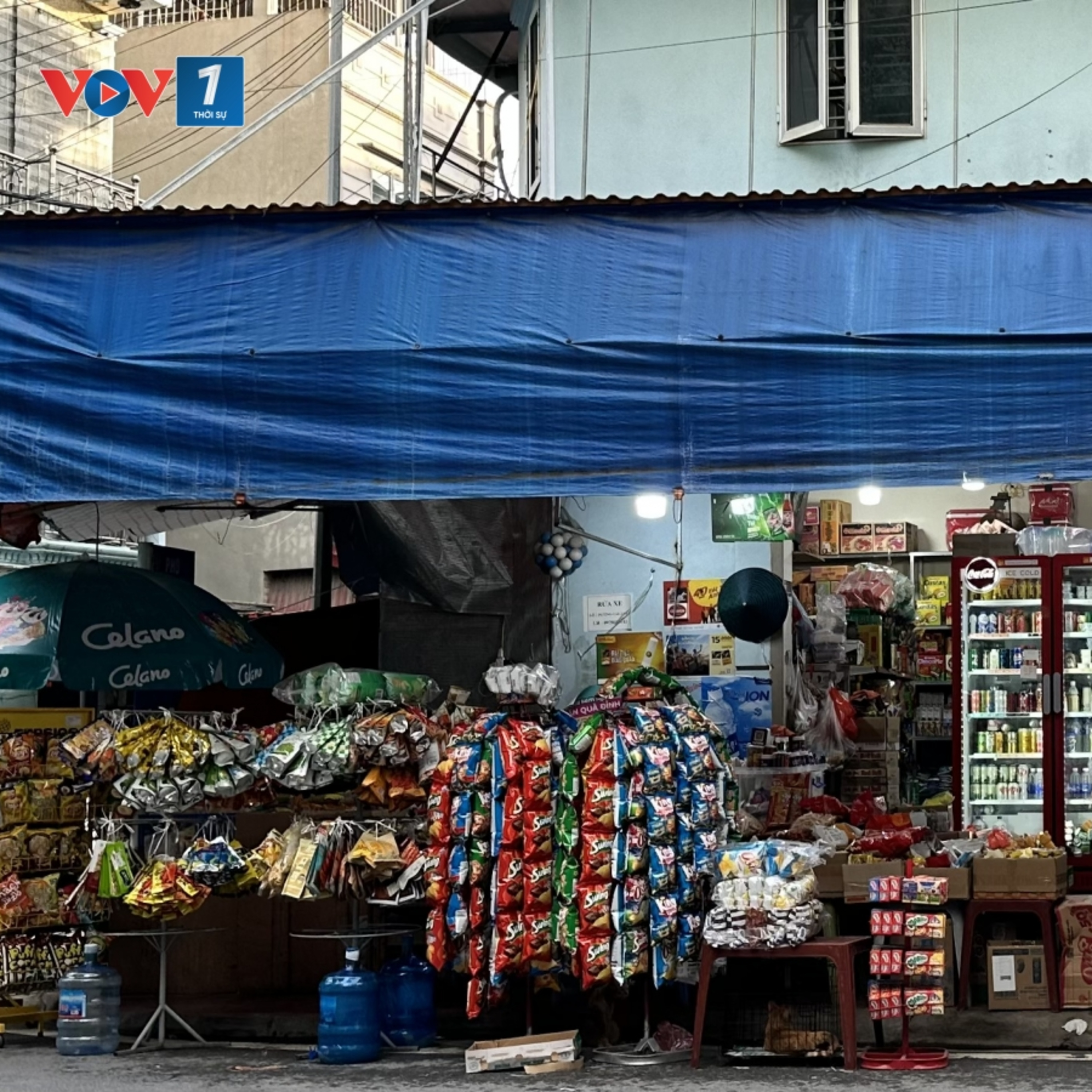 Tin Đời sống & Xã hội - Kiểm tra VNeID khi mua thuốc lá: Thêm "hàng rào" bảo vệ trẻ vị thành niên