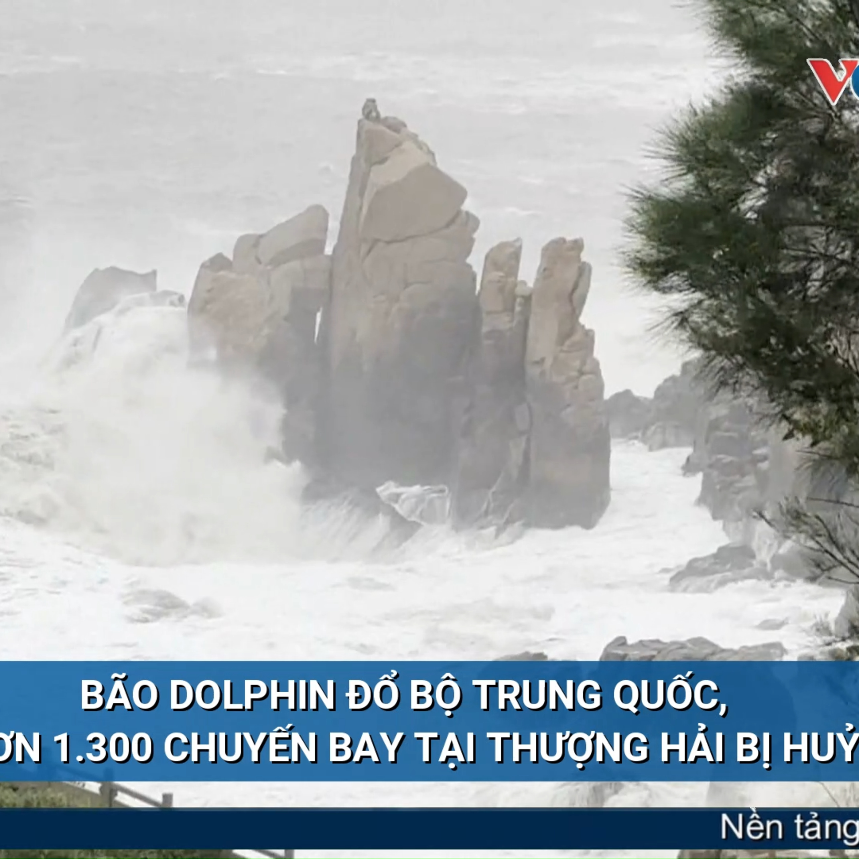Tin quốc tế - Bão Dolphin đổ bộ Trung Quốc, hơn 1.300 chuyến bay tại Thượng Hải bị huỷ