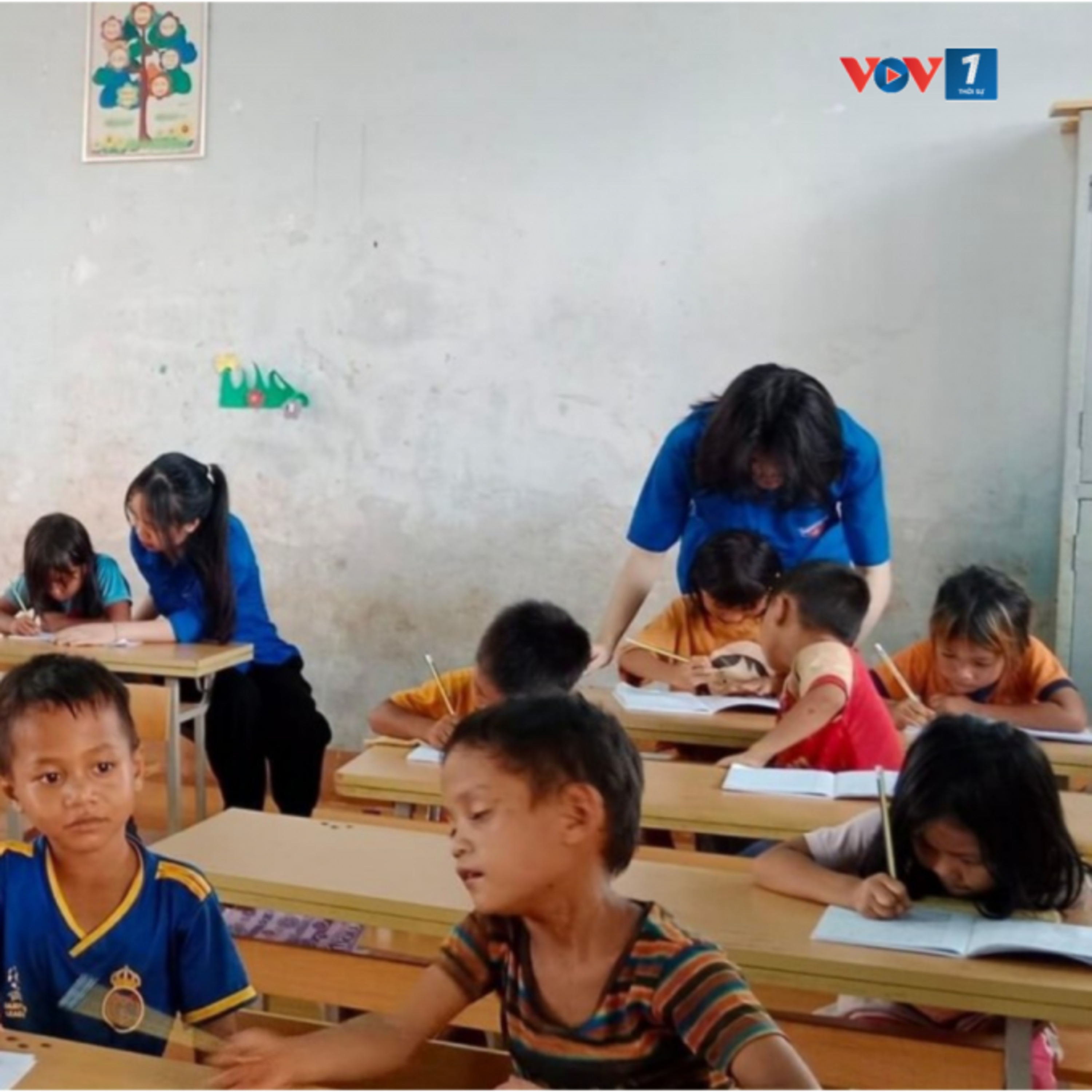 Tin Đời sống & Xã hội - Gia Lai đề xuất cho hơn 182.000 học sinh mượn sách giáo khoa miễn phí