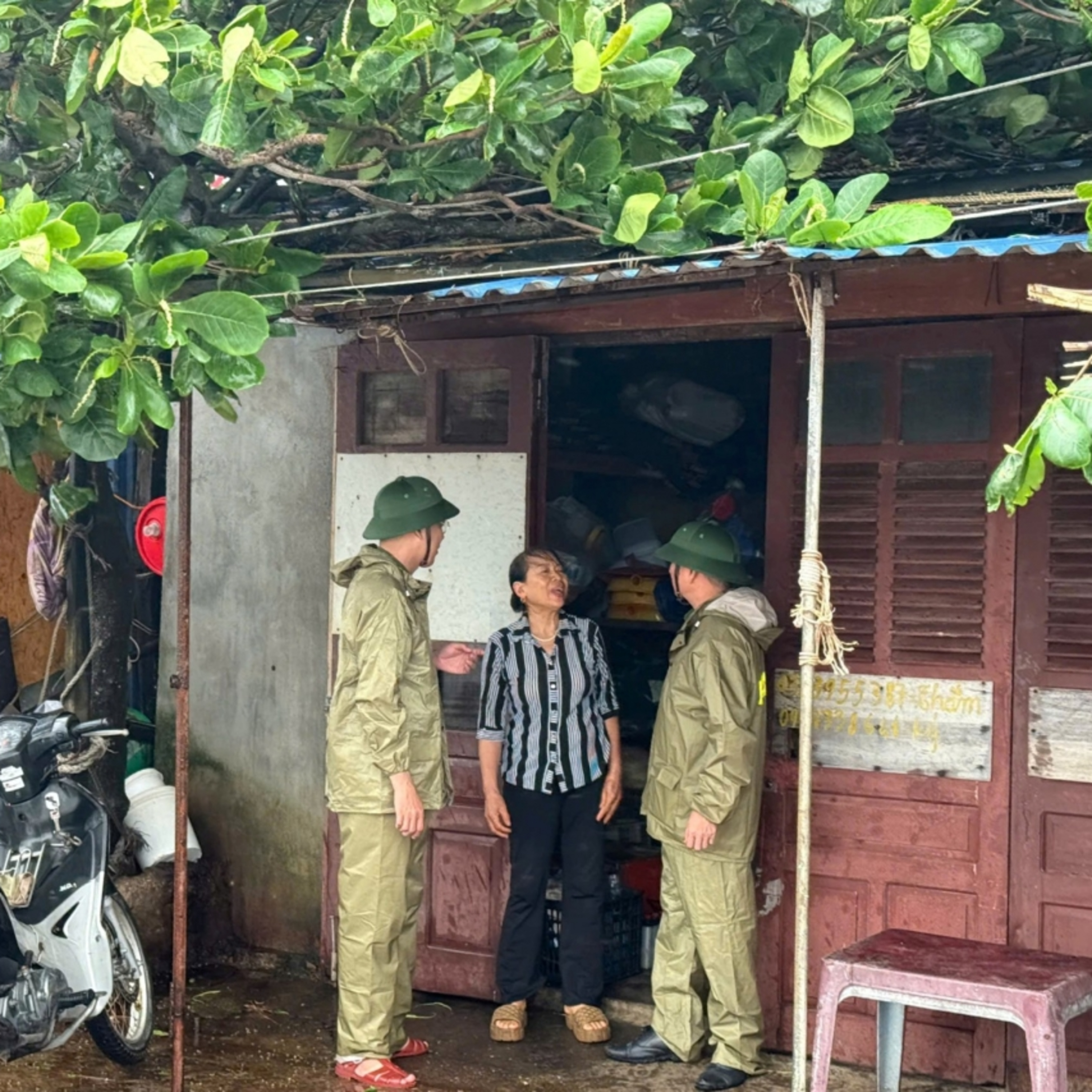 Tin Đời sống & Xã hội - Bạch Long Vĩ ứng trực, bảo đảm an toàn cho người dân và phương tiện