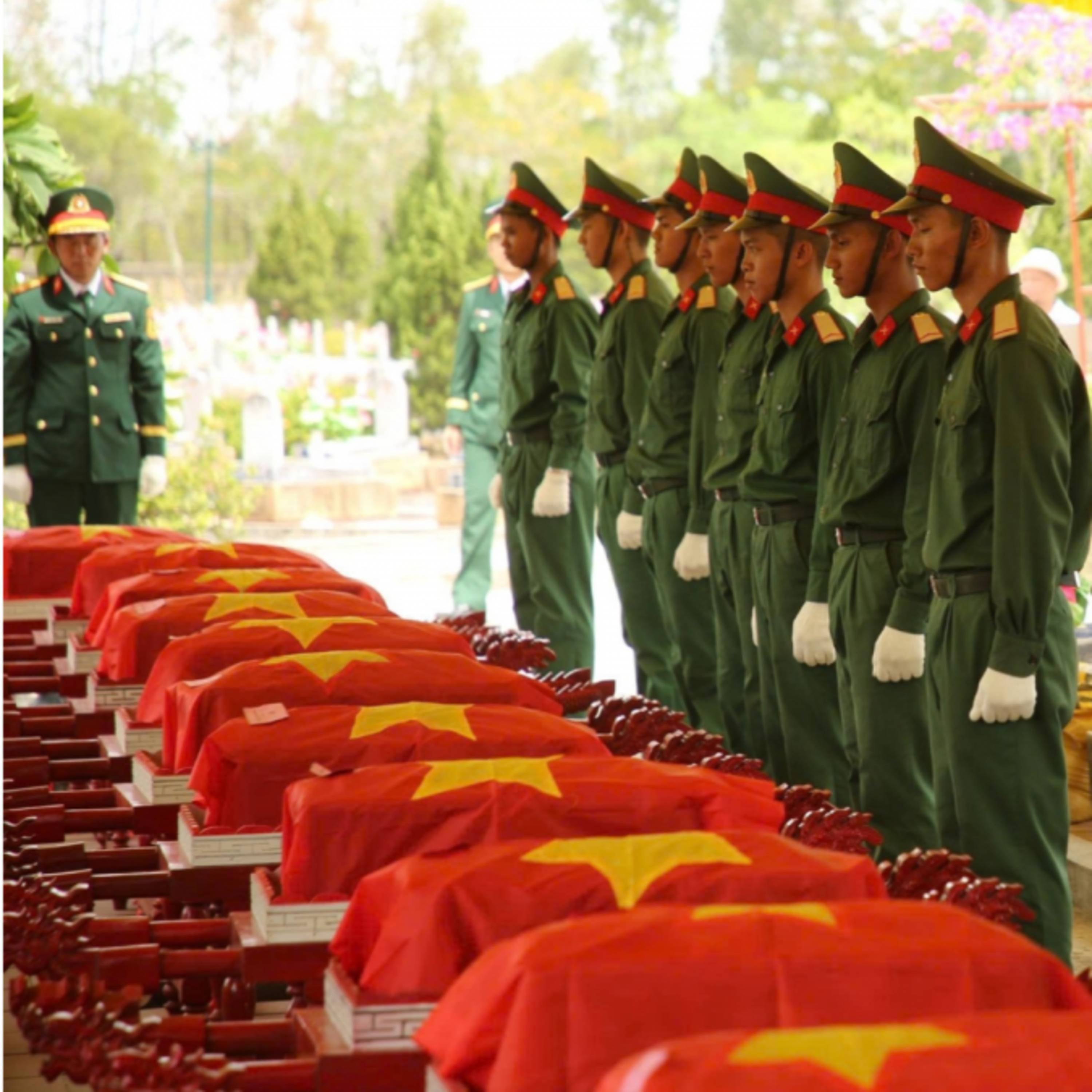 Chiến dịch "500 ngày đêm" - Quảng Trị: Truy điệu và an táng 13 hài cốt liệt sĩ được tìm thấy tại Câu Nhi