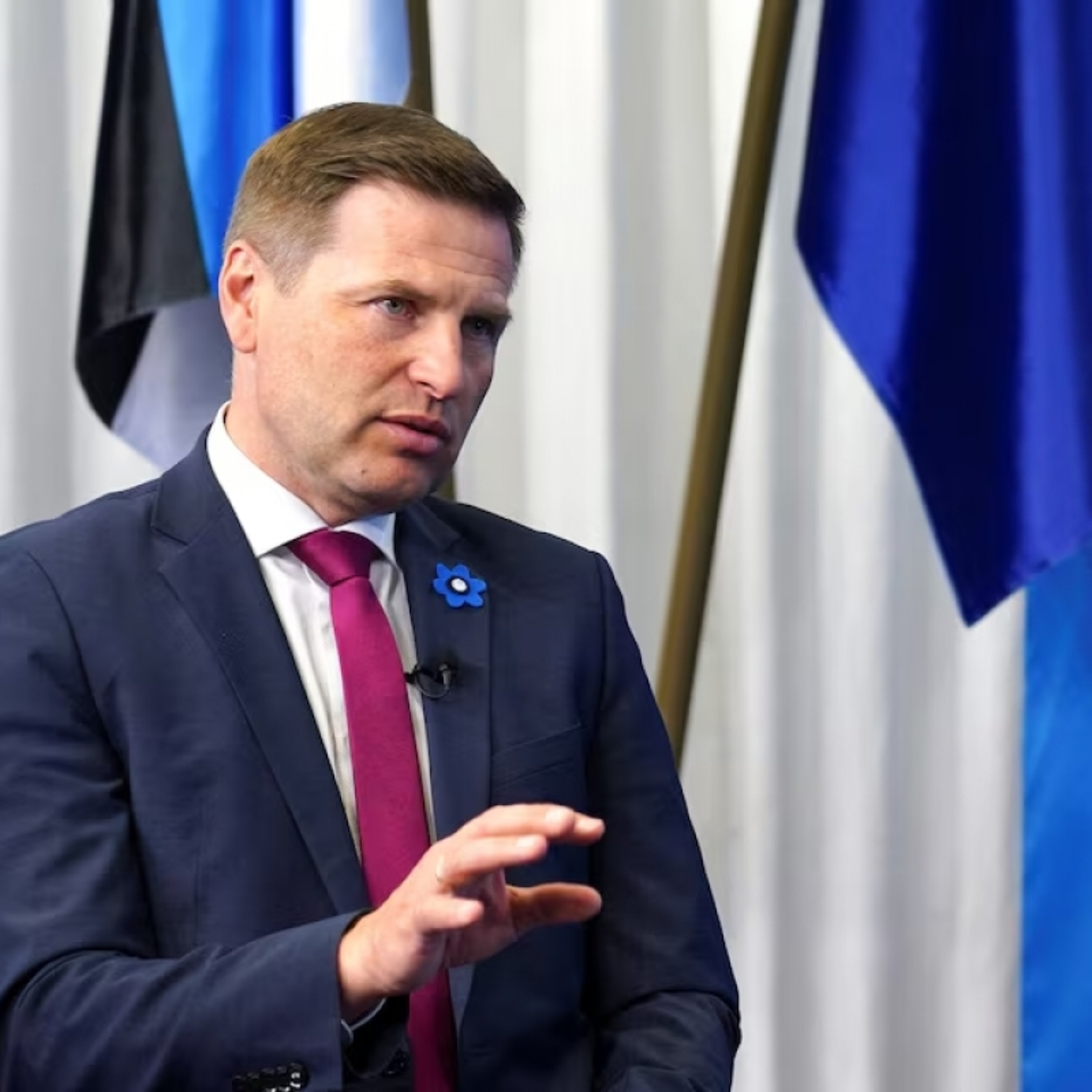 Tin thế giới - Bộ trưởng Quốc phòng Estonia từ chức do bê bối mua đạn pháo cho Ukraine episode artwork