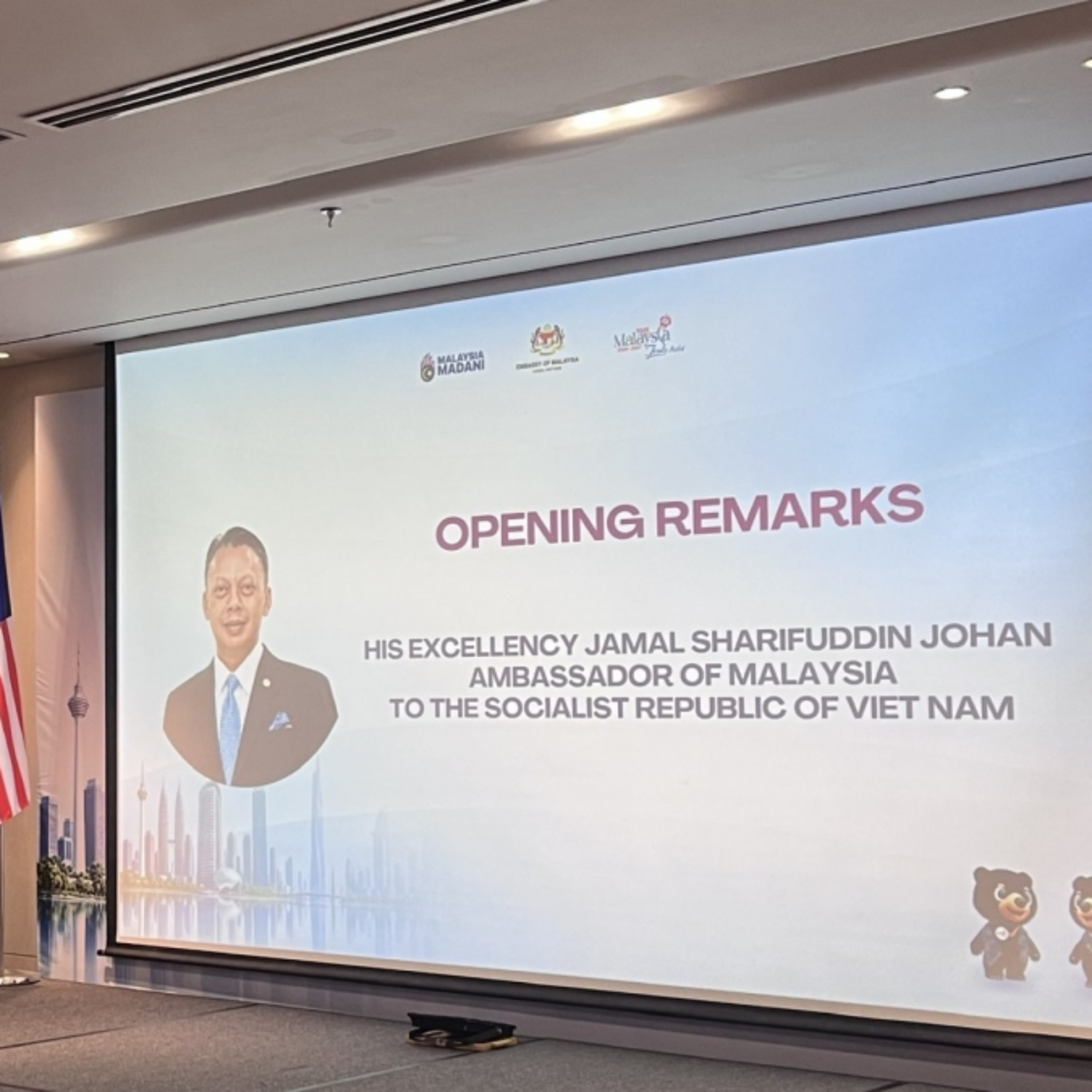 Thế Giới với Việt Nam - Doanh nghiệp Việt Nam - Malaysia - hợp tác hướng đến hệ sinh thái xuyên biên giới bền vững