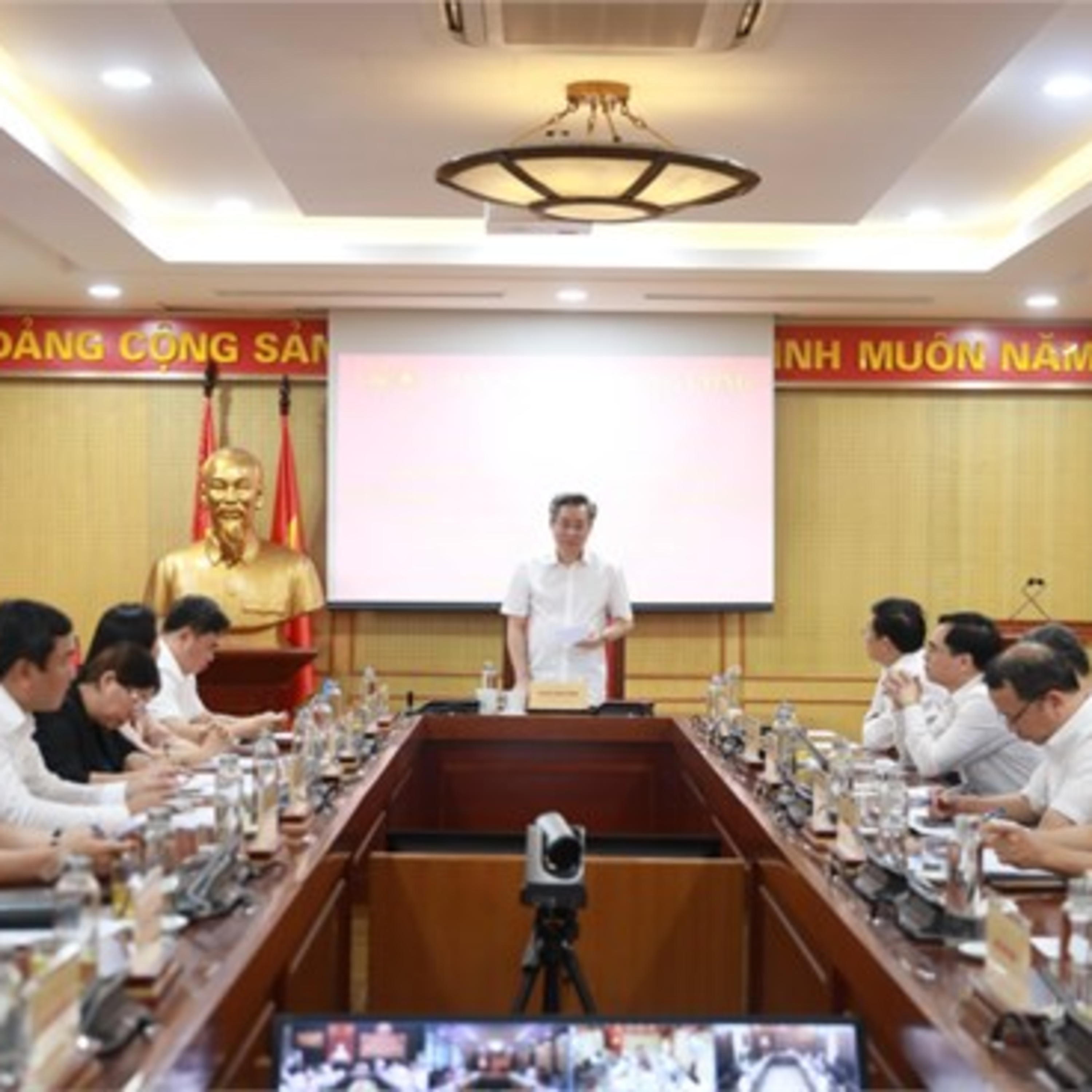 Xây dựng Đảng - Quy định 142 -Tạo điều kiện cho người đứng đầu lựa chọn cấp phó  episode artwork
