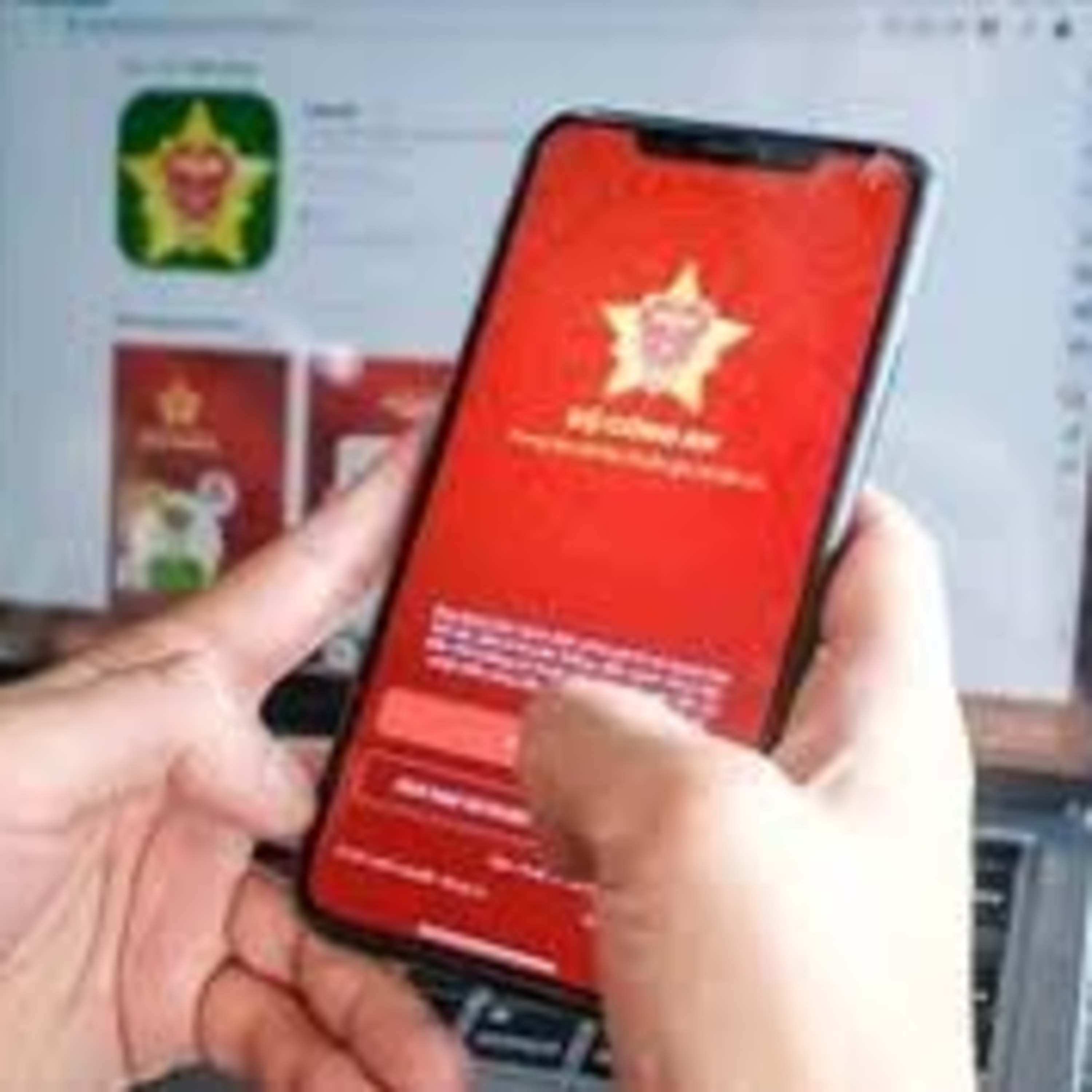 Chính phủ với người dân - Triển khai Sổ sức khỏe điện tử và cấp Phiếu lý lịch tư pháp trên ứng dụng VNeID
