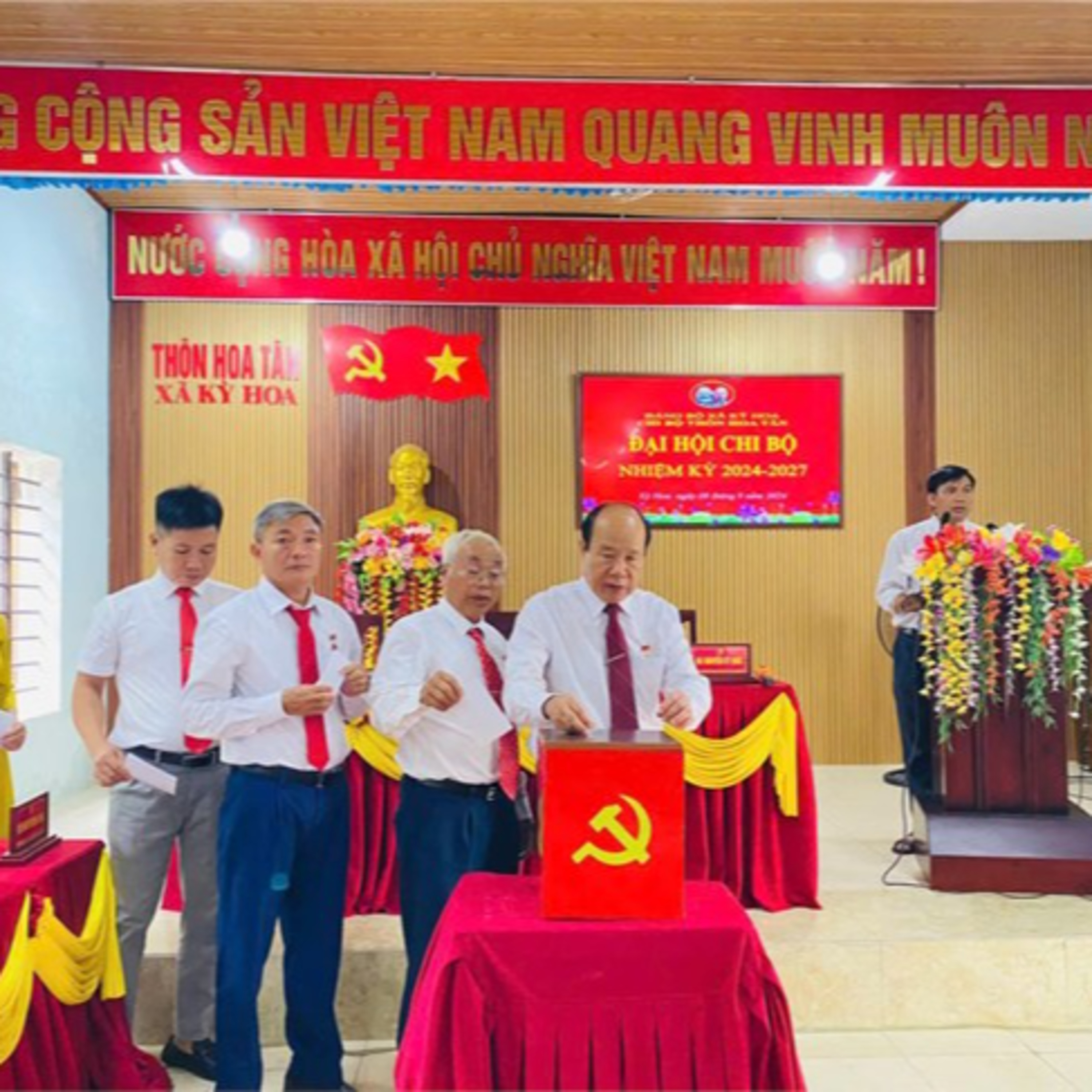 Xây dựng Đảng - Tháo gỡ điểm nghẽn về thể thế- tiền đề đưa đất nước bước vào kỷ nguyên mới