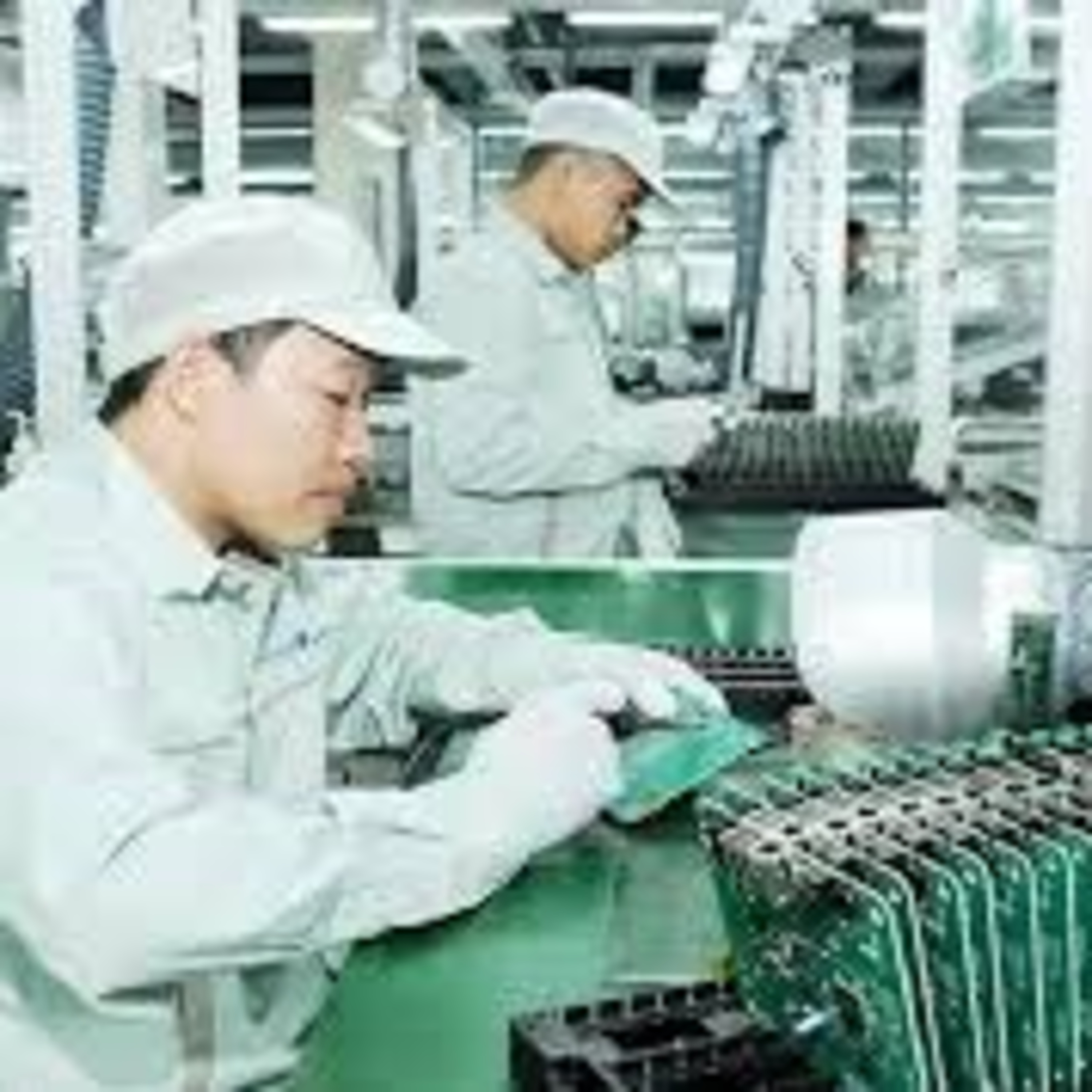Chính phủ với người dân - Chính sách phát triển nguồn nhân lực ngành công nghiệp bán dẫn