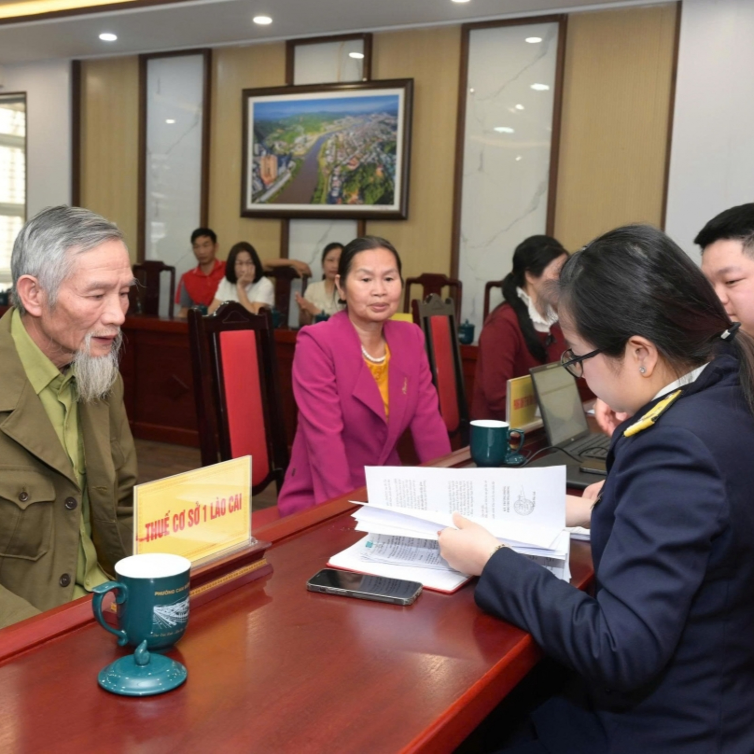 Chính phủ với người dân - Chính quyền địa phương 2 cấp: Đo hiệu quả bằng sự hài lòng của người dân
