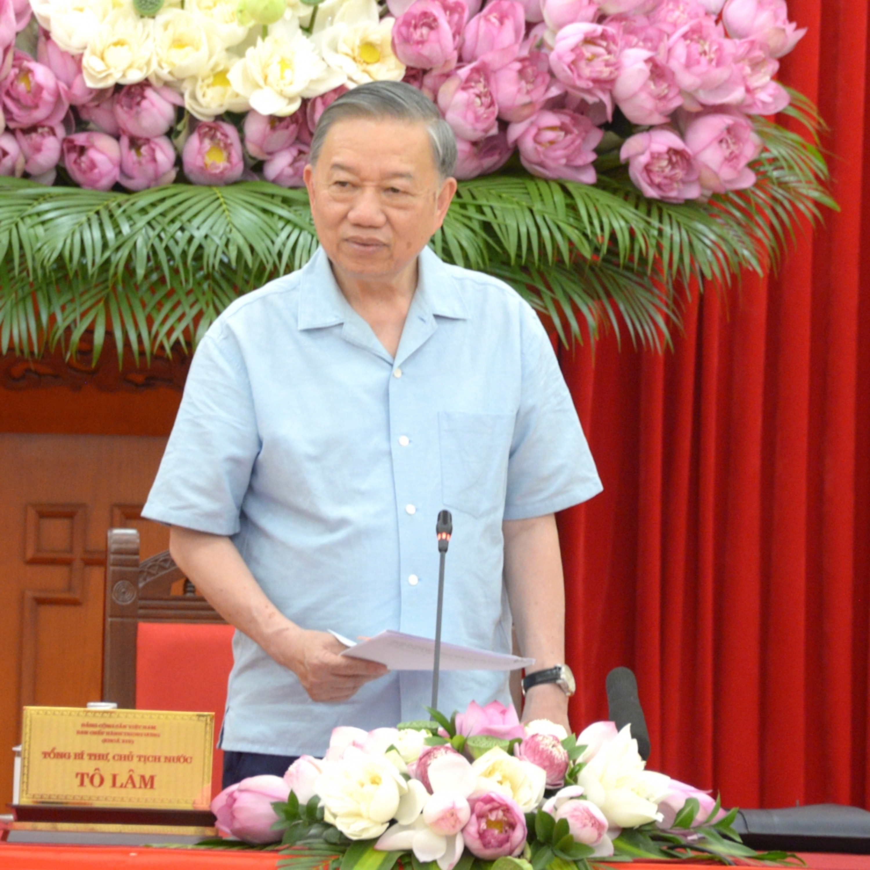 Chính phủ với người dân - Đổi mới tư duy quản trị địa phương: Từ quản lý hành chính sang phục vụ, kiến tạo phát triển