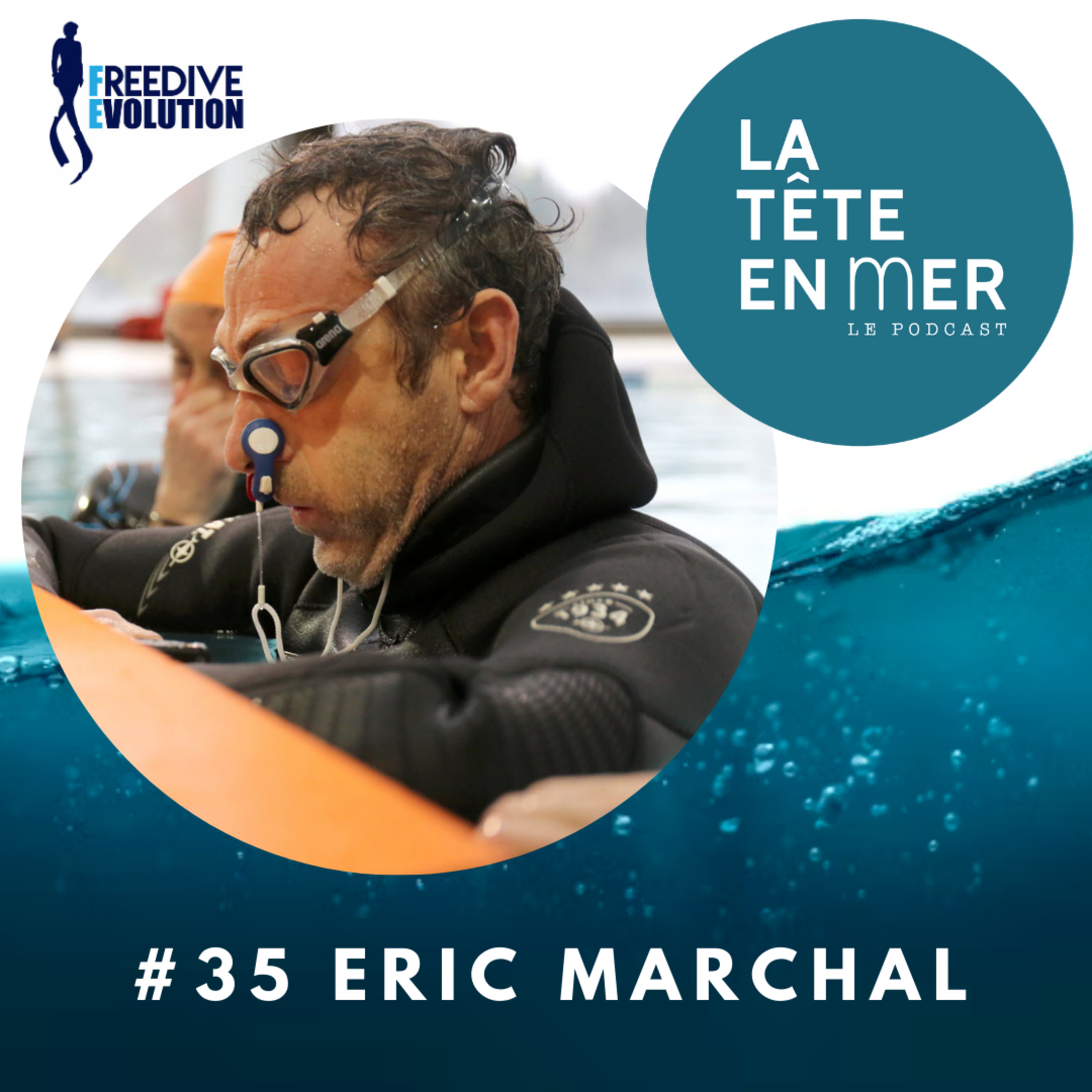 La tête en mer