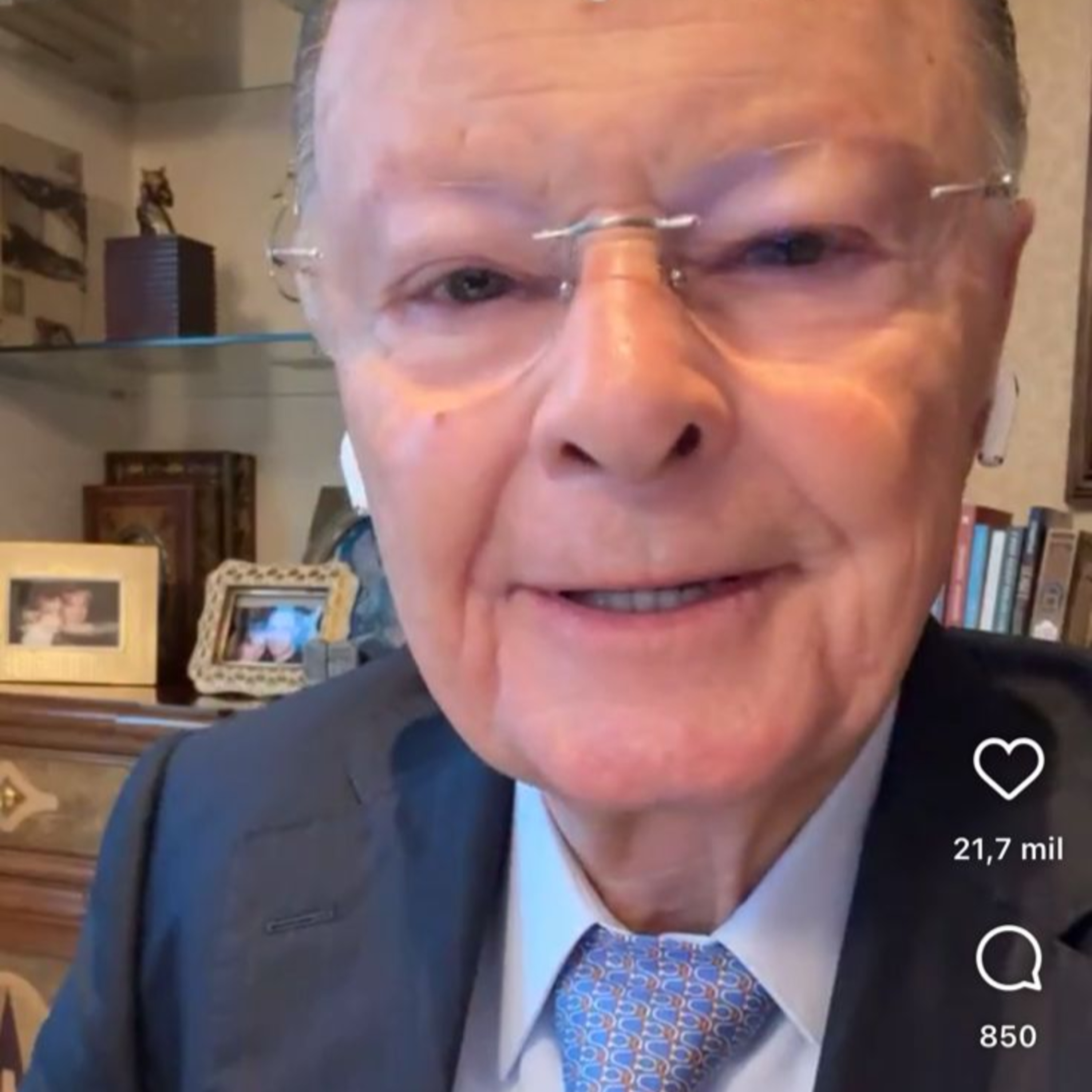 O Espírito Santo diz: Quem tem sede, quem quiser, tome de graça da Água da Vida... - Meditação Matinal 05/04/26