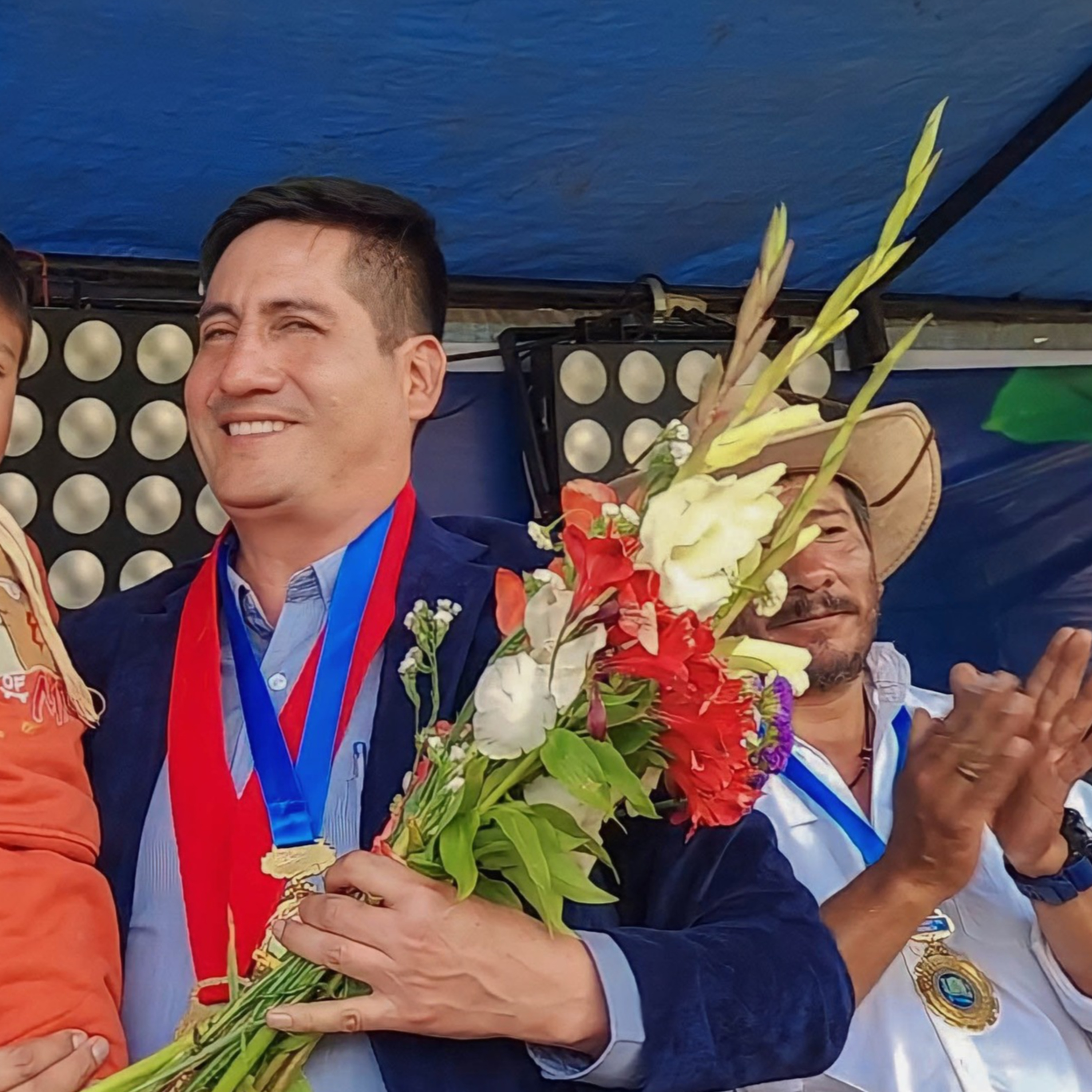 📻🙋‍♂️ Mensaje del alcalde Enrique Quispe Quispe en la inauguración de la XI Feria Agropecuaria, Agroindustrial, Gastronómica, Artesanal, Turística y Comercial Pampaconga 2023. Por el 61° aniversario episode artwork