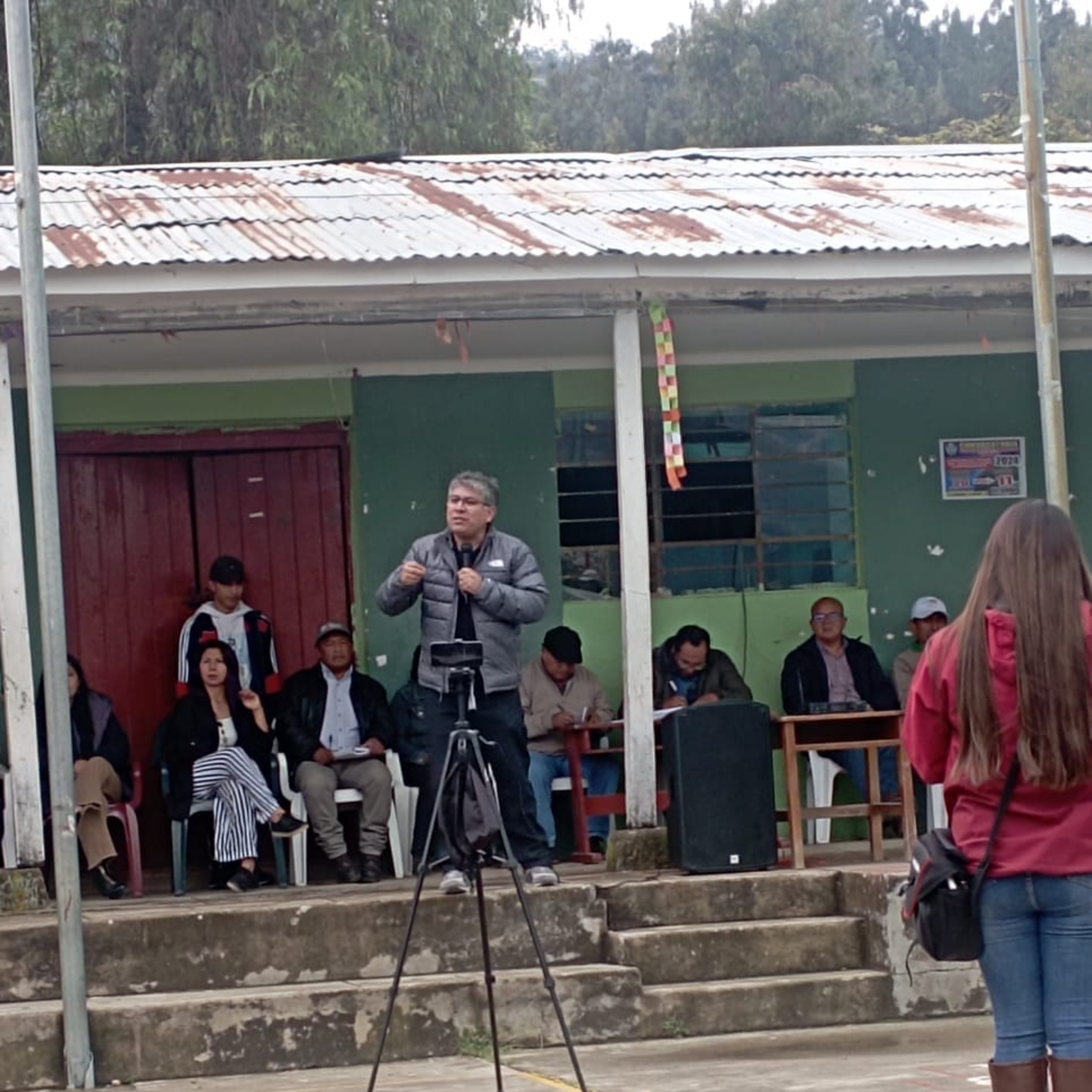 📻🙋🏽‍♂️ 17/11/2024 | REUNIÓN EN MOLLEPATA, GOBERNADOR DEL CUSCO, WERNER SALCEDO Y CIUDADANOS MOLLEPATINOS PARA TRATAR LA OBRA DEL COLEGIO DAVID SAMANEZ OCAMPO episode artwork