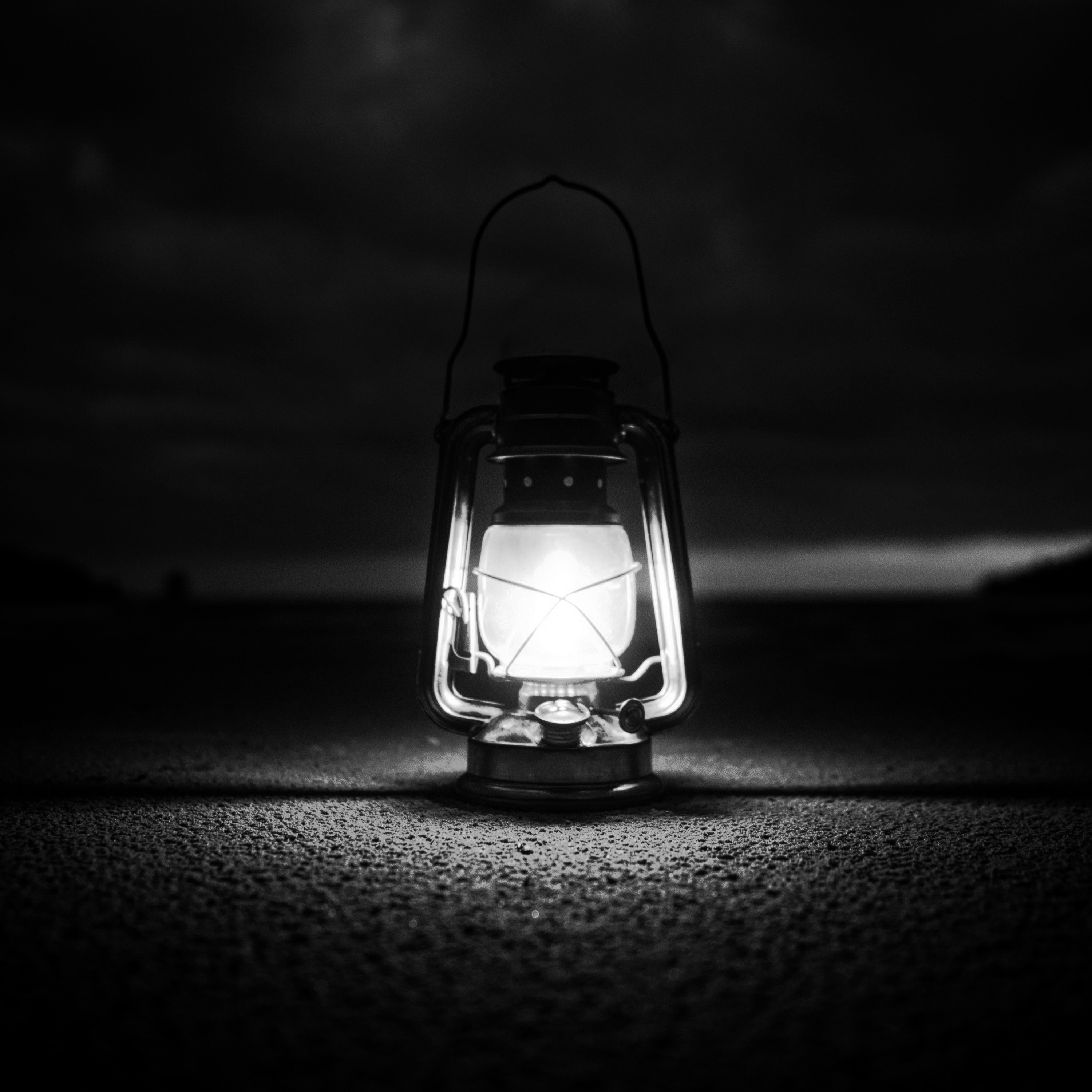só a noite nos segreda a promessa da luz | Noite de Natal episode artwork
