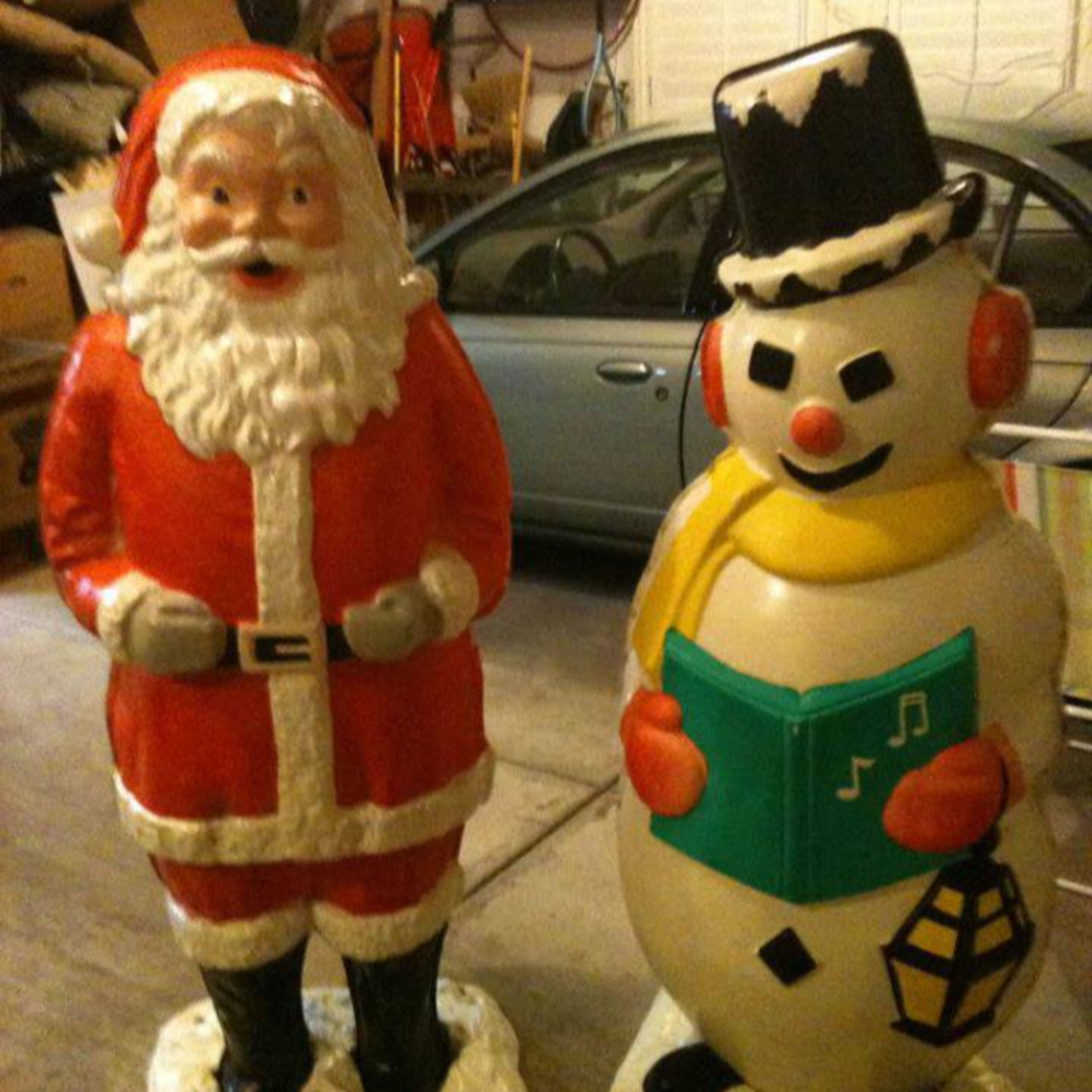 Episode 281: Rock On Chicago TV Show On WLS-TV Channel 7 In Chicago nd Santa Claus And Snowman Which Were On Sale By Polk Brothers In Chicago.