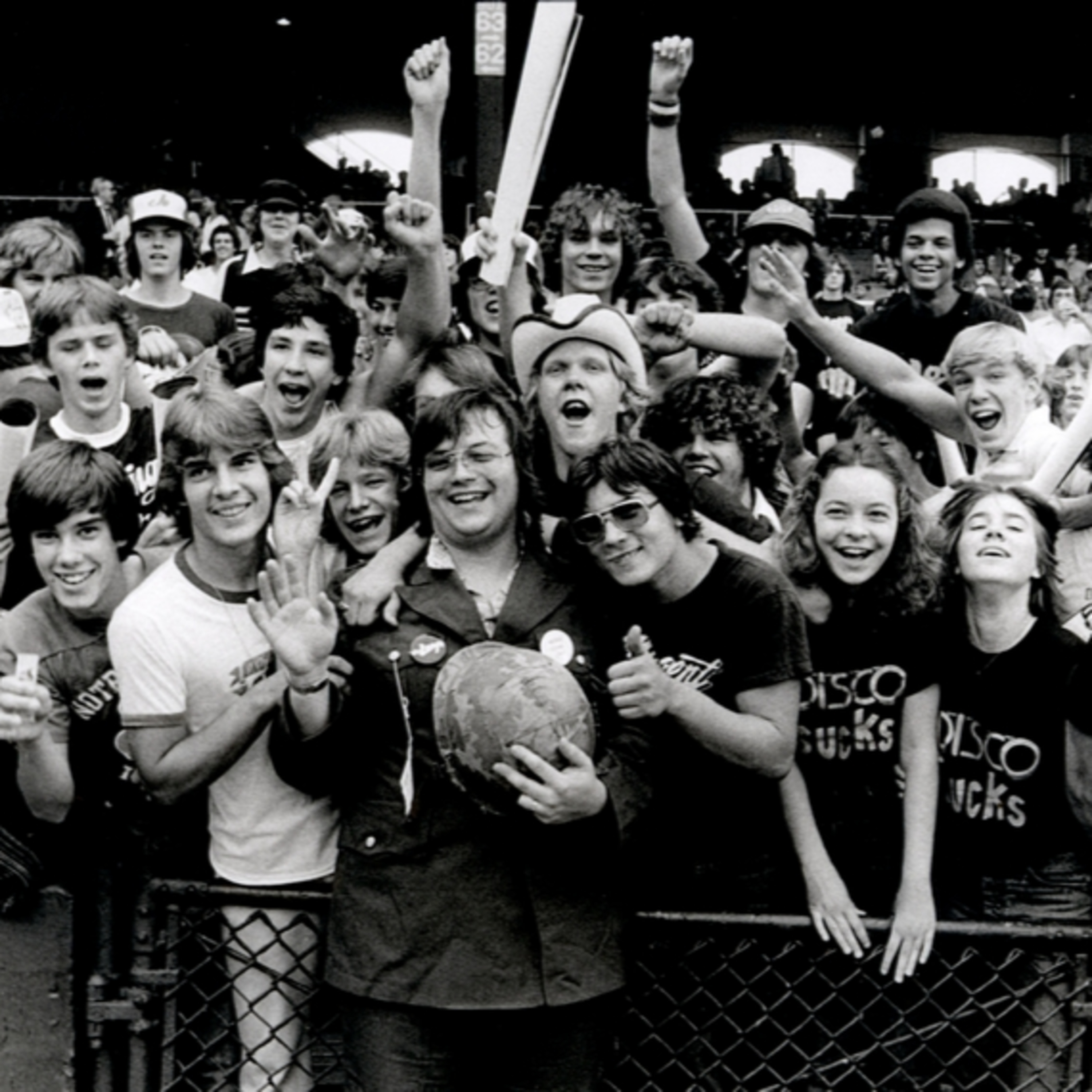 Episode 346: The 45th Anniversary Of The Disco Demolition Event That Was Held At Comiskey Park In Chicago, And My Tributes To Six Celebrities Who Passed Away This Week.