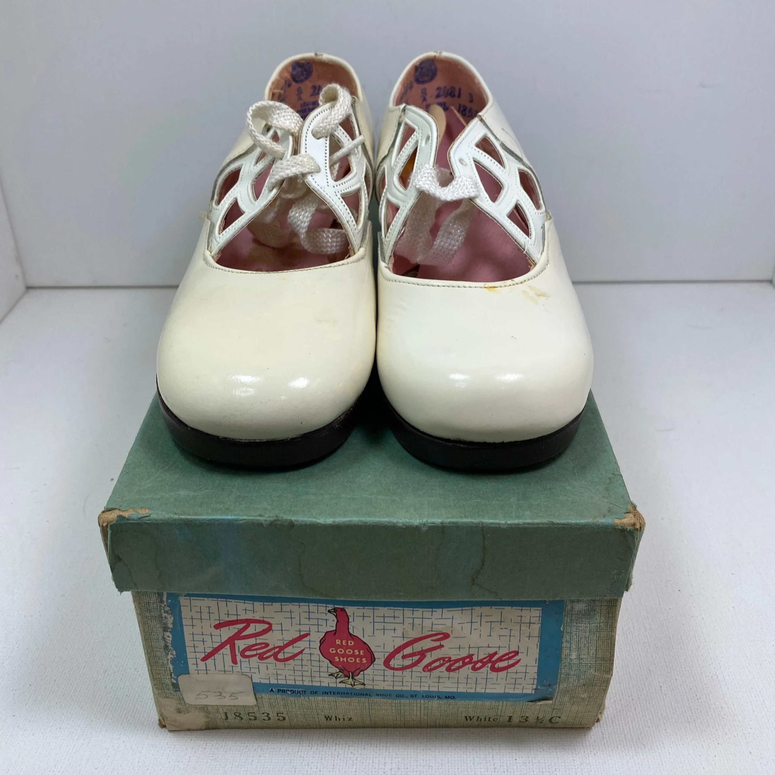 Episode 361: The Lloyd Thaxton Show And The Red Goose Shoes.