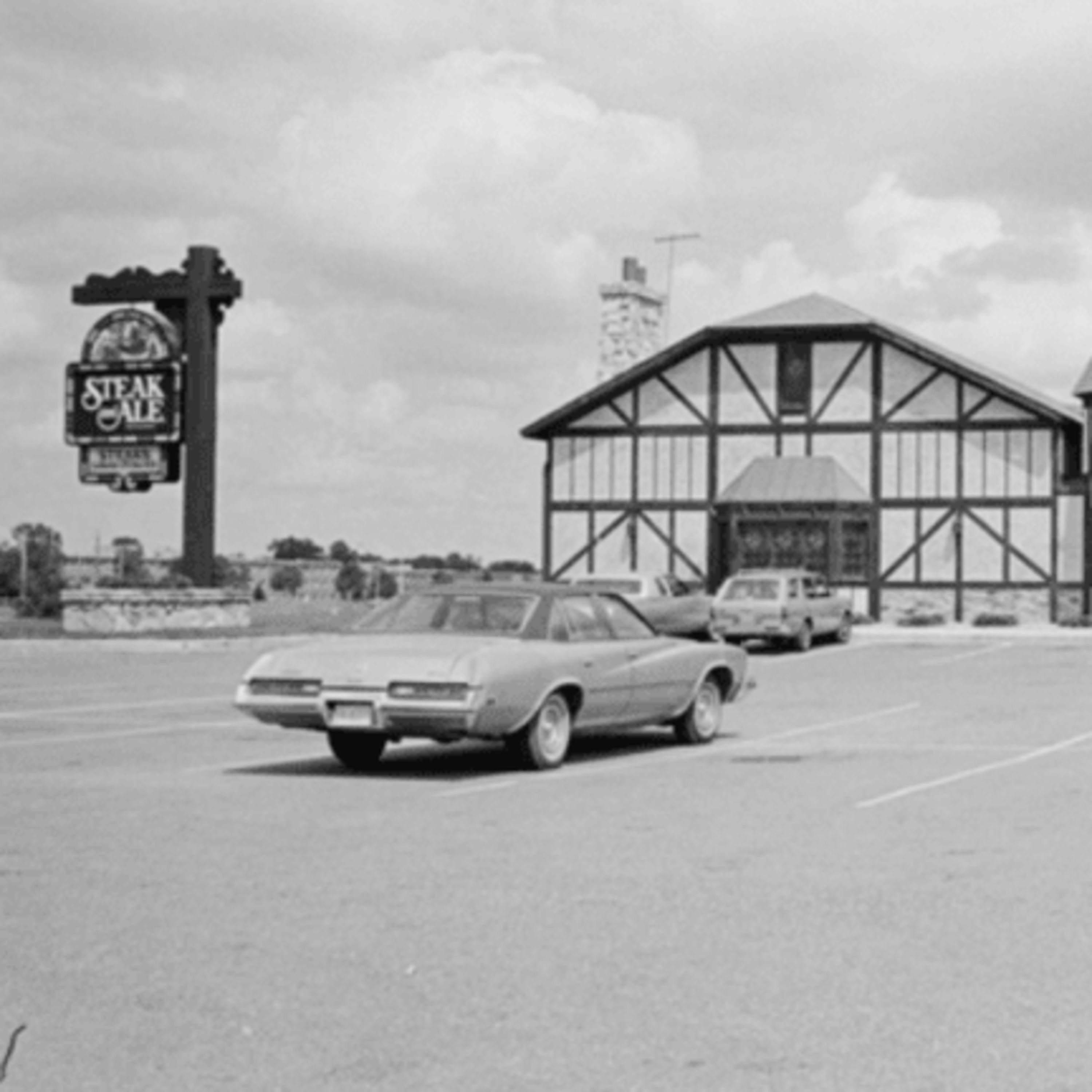 Episode 363: The 50th Anniversary Of The TV Series The Night Stalker And The Steak & Ale Restaurants In Chicago.