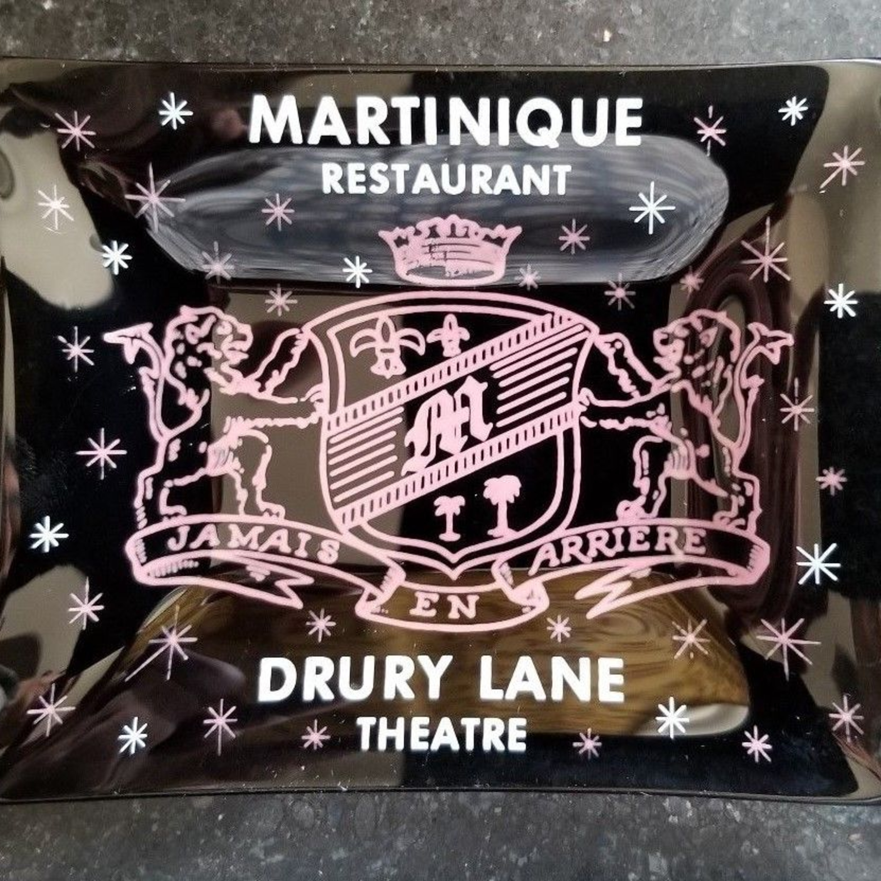 Episode 458: Mason's Old-Fashioned Root Beer In Chicago, And The Martinique Restaurant In Evergreen Park, IL.