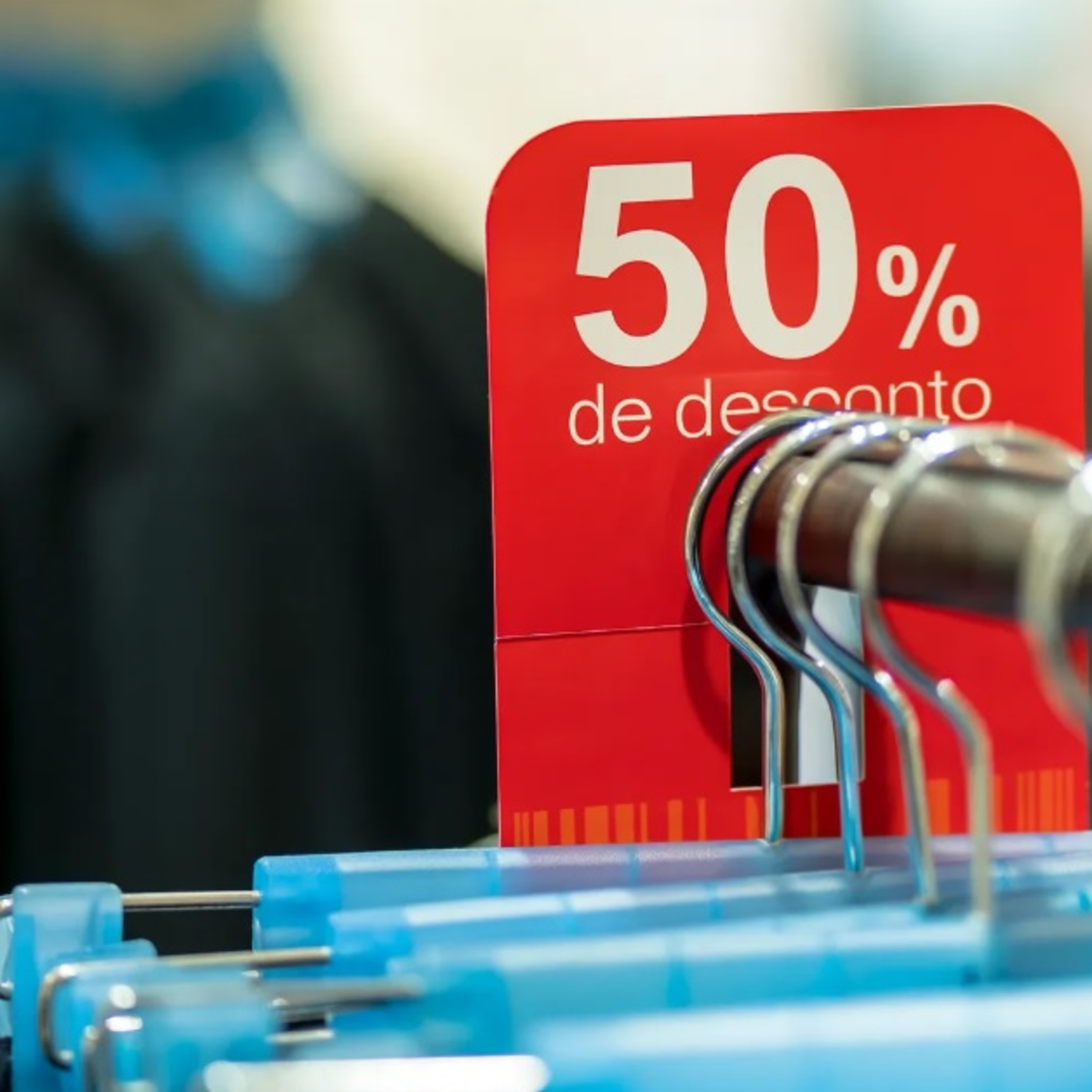 Economia e Negócios: Brasileiros são caçadores de desconto episode artwork
