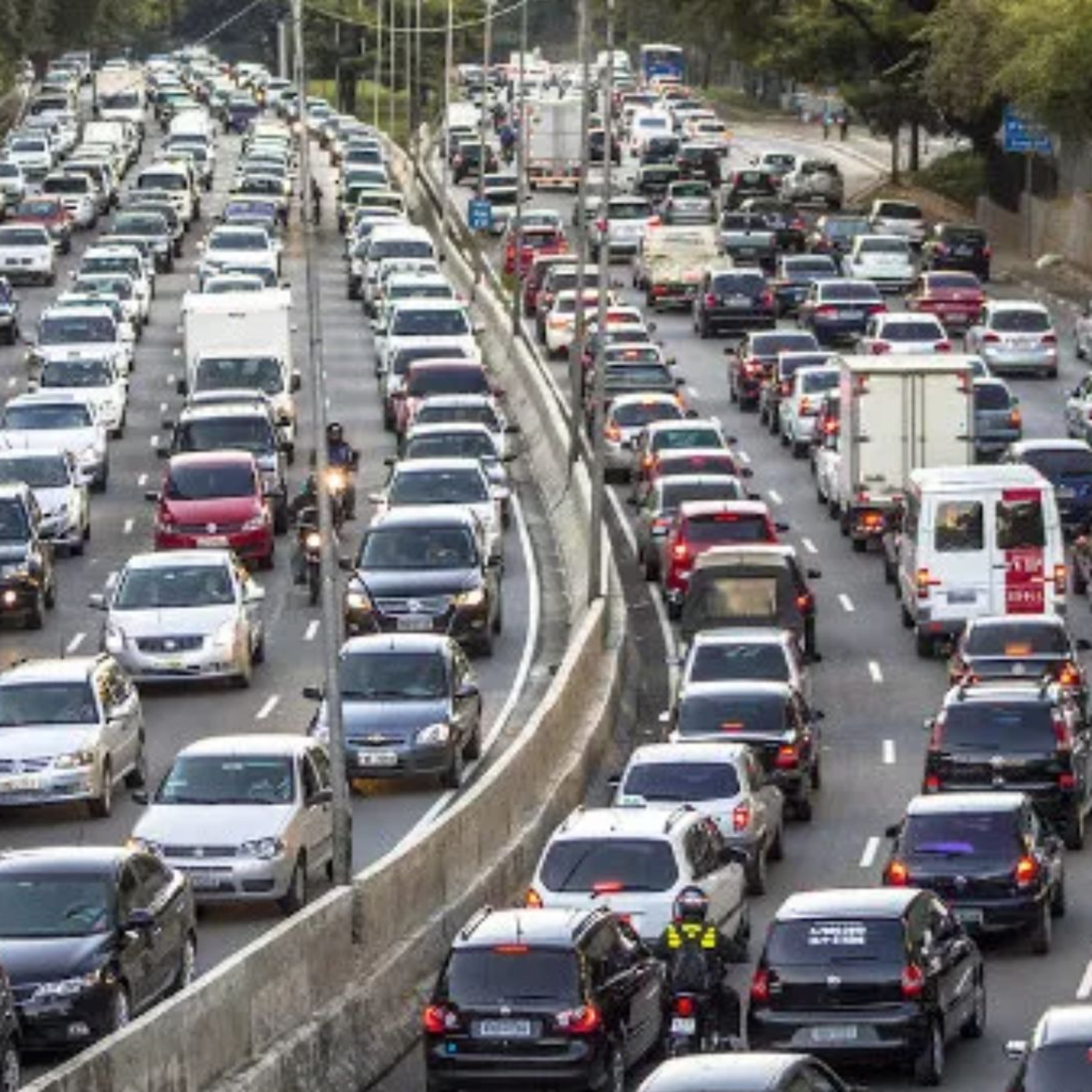 Férias 2025: especialista alerta para regularizar a documentação do carro antes de viajar  episode artwork