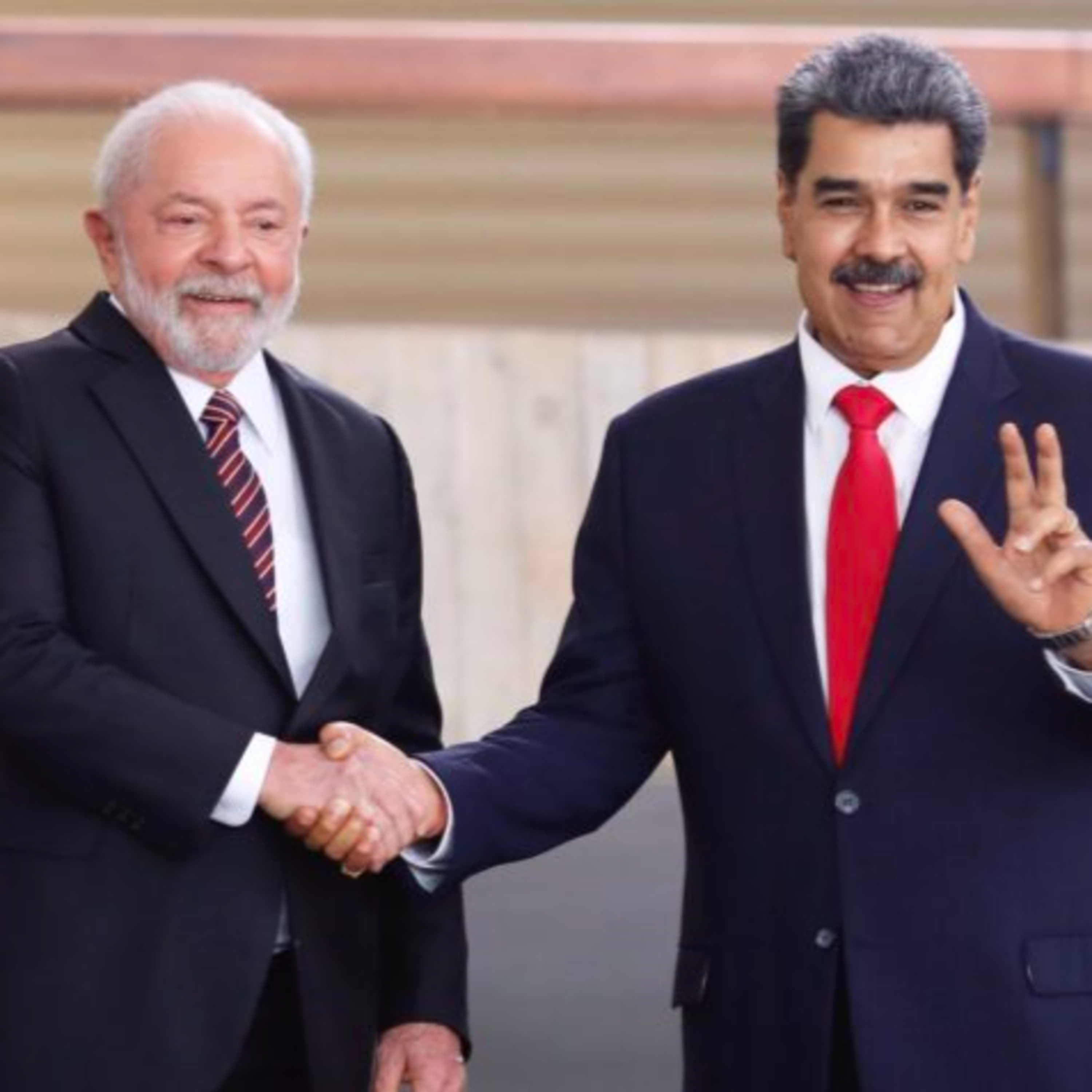 Poder e Política: Alexandre Garcia analisa cena política entre Brasil, Venezuela e Judiciário episode artwork