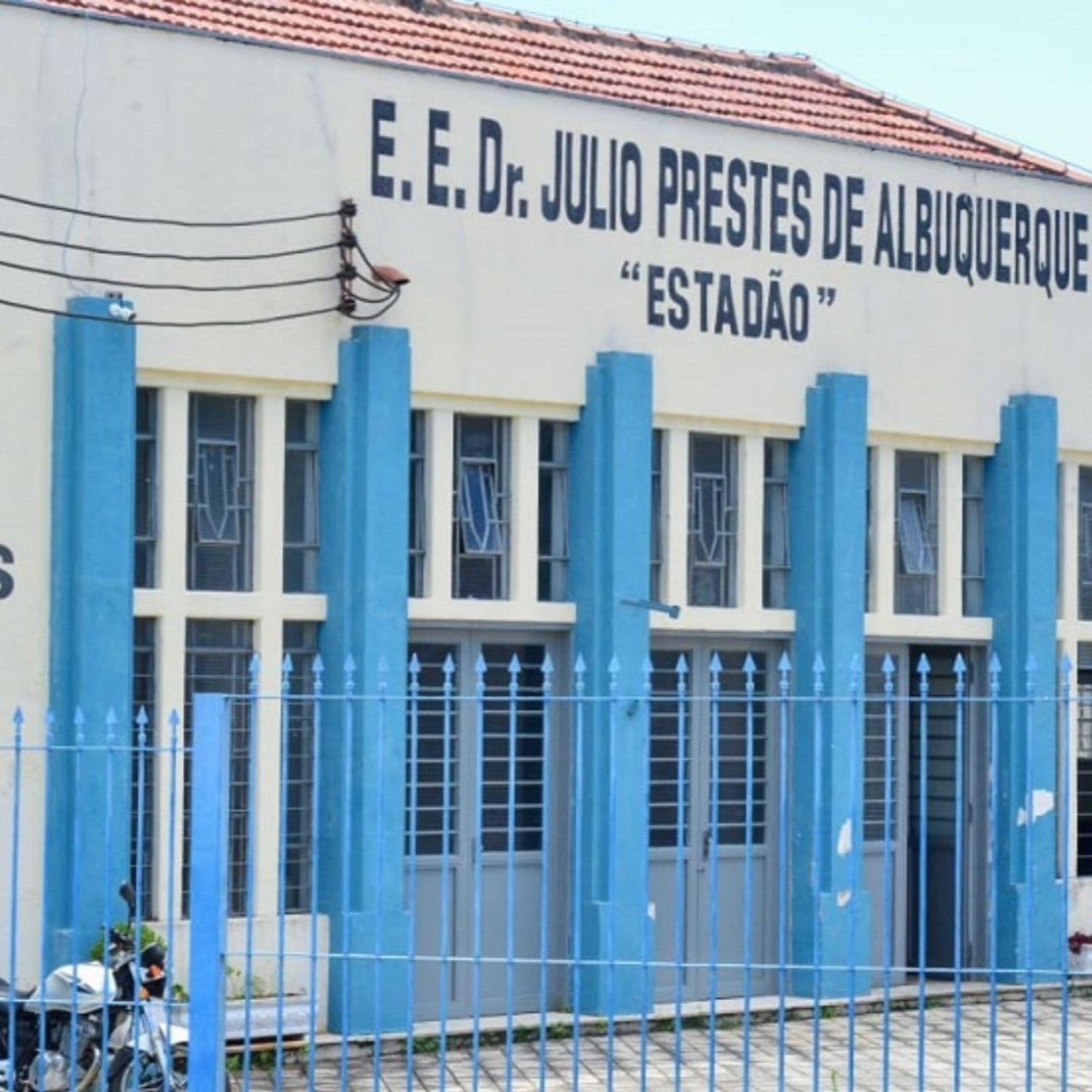 Rede estadual de SP vai ampliar equipes de gestão escolar a partir de 2026 episode artwork