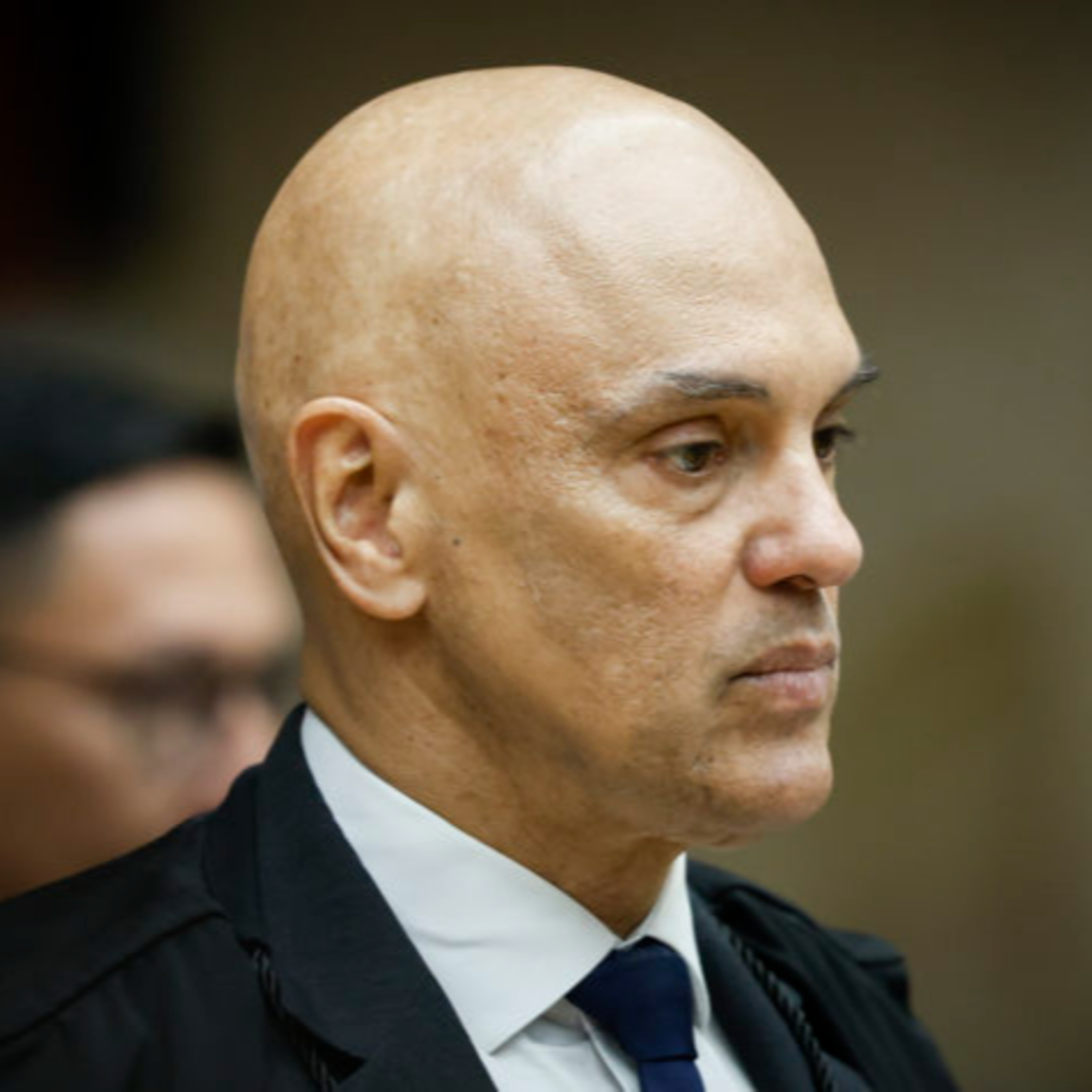 Poder e Política: Garcia comenta viagem de Moraes, horário de verão nos EUA e política externa do Brasil episode artwork