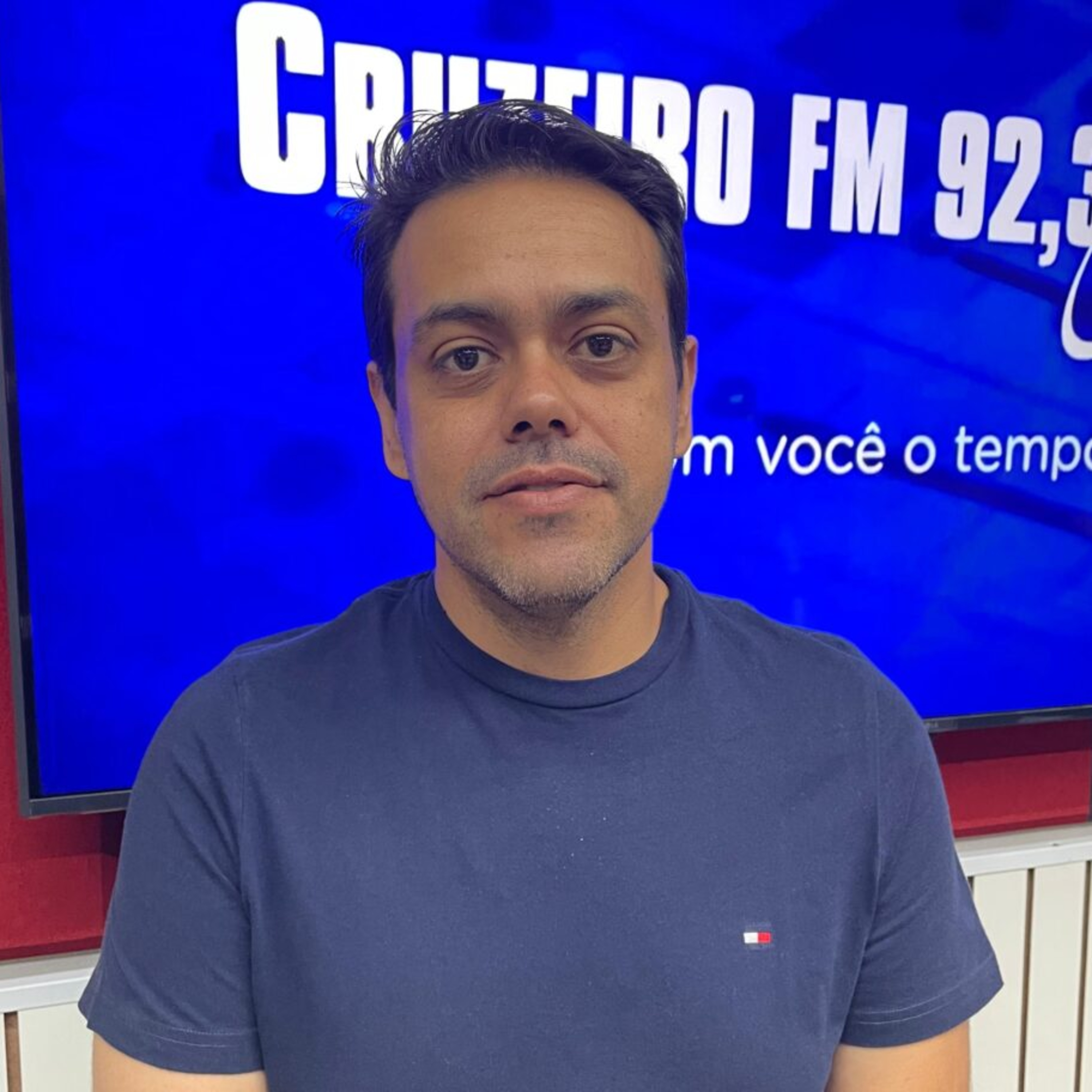 Pressão externa eleva combustíveis e acende alerta na economia brasileira episode artwork