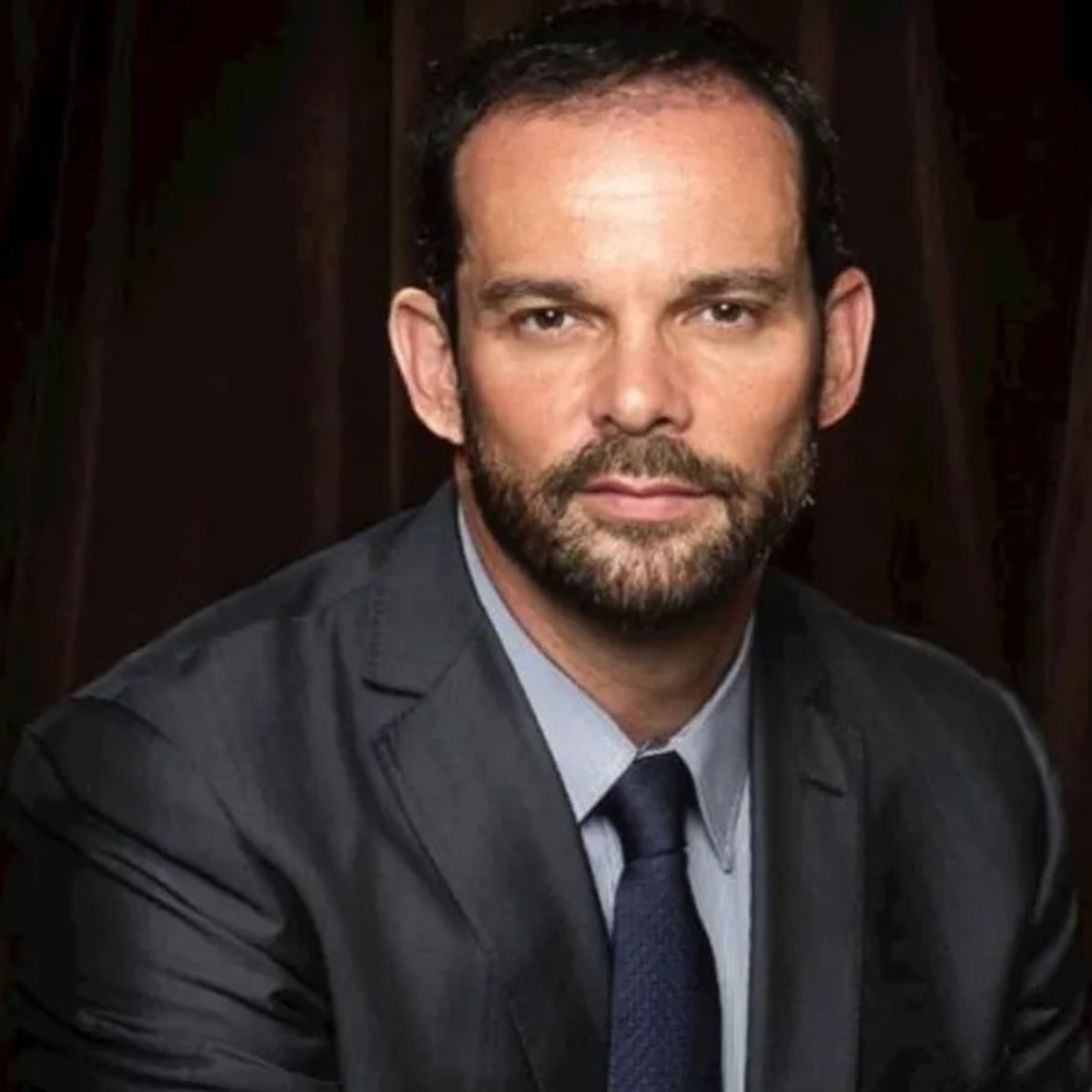 Advogado de Rodrigo Manga defende prefeito e critica investigação em entrevista à Cruzeiro FM episode artwork