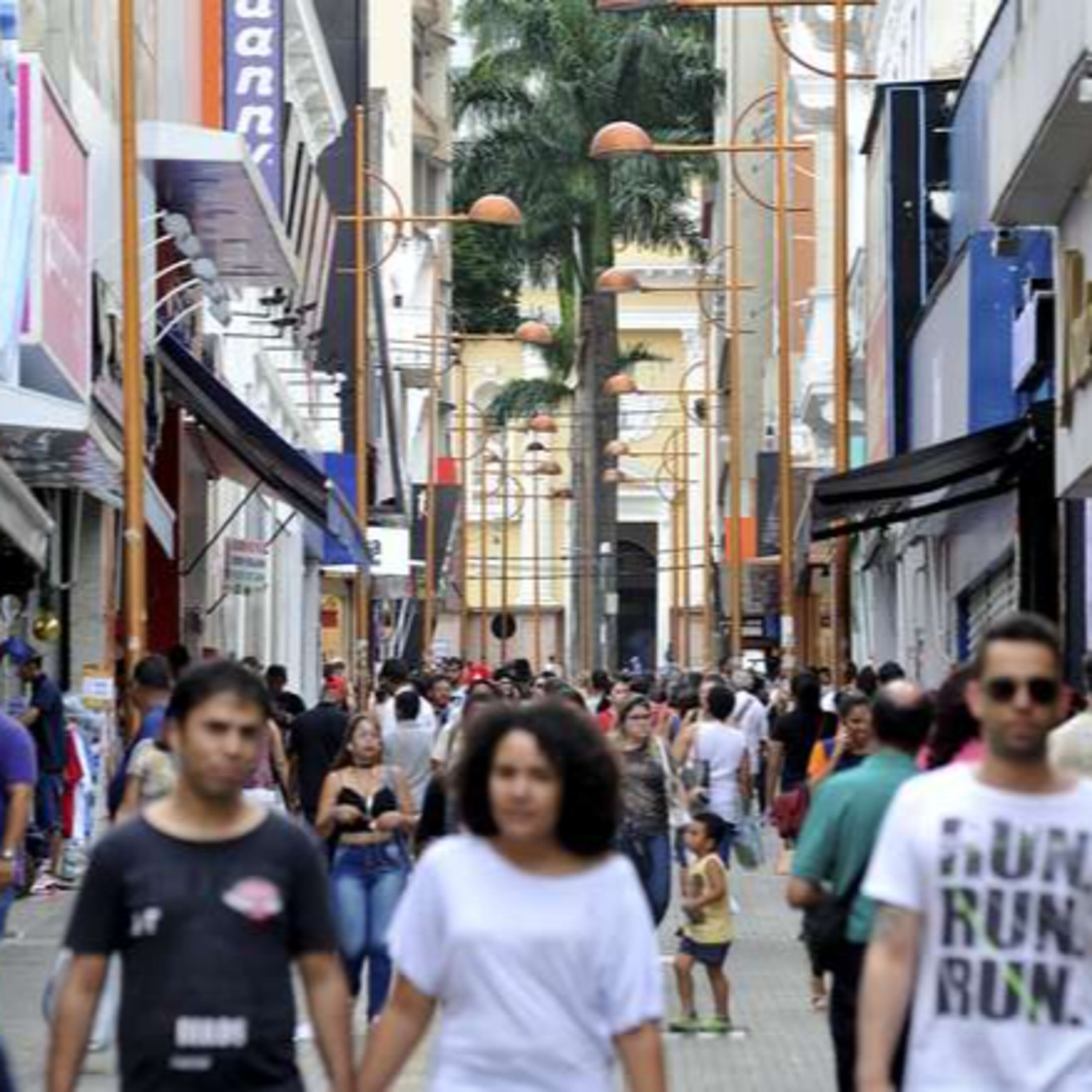 64% dos consumidores pretendem comprar presentes no Dia dos Pais; veja como evitar golpes episode artwork