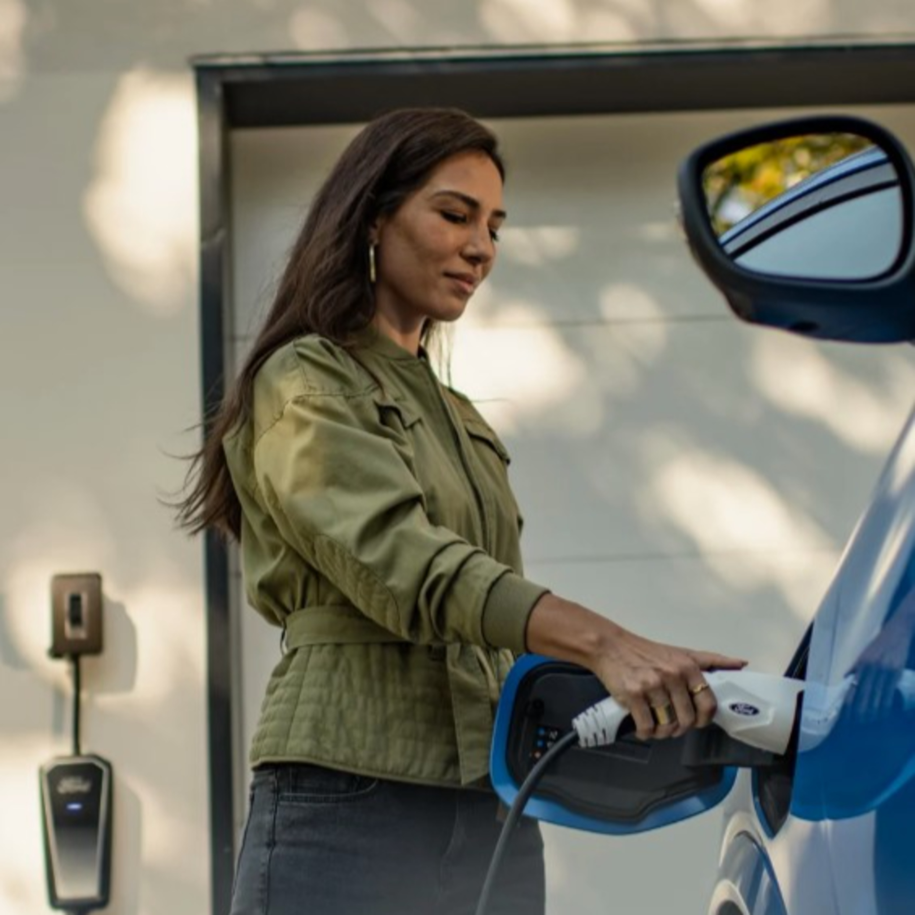 Techstination interview: EV fence sitter? Ford offers new Power Promise. episode artwork