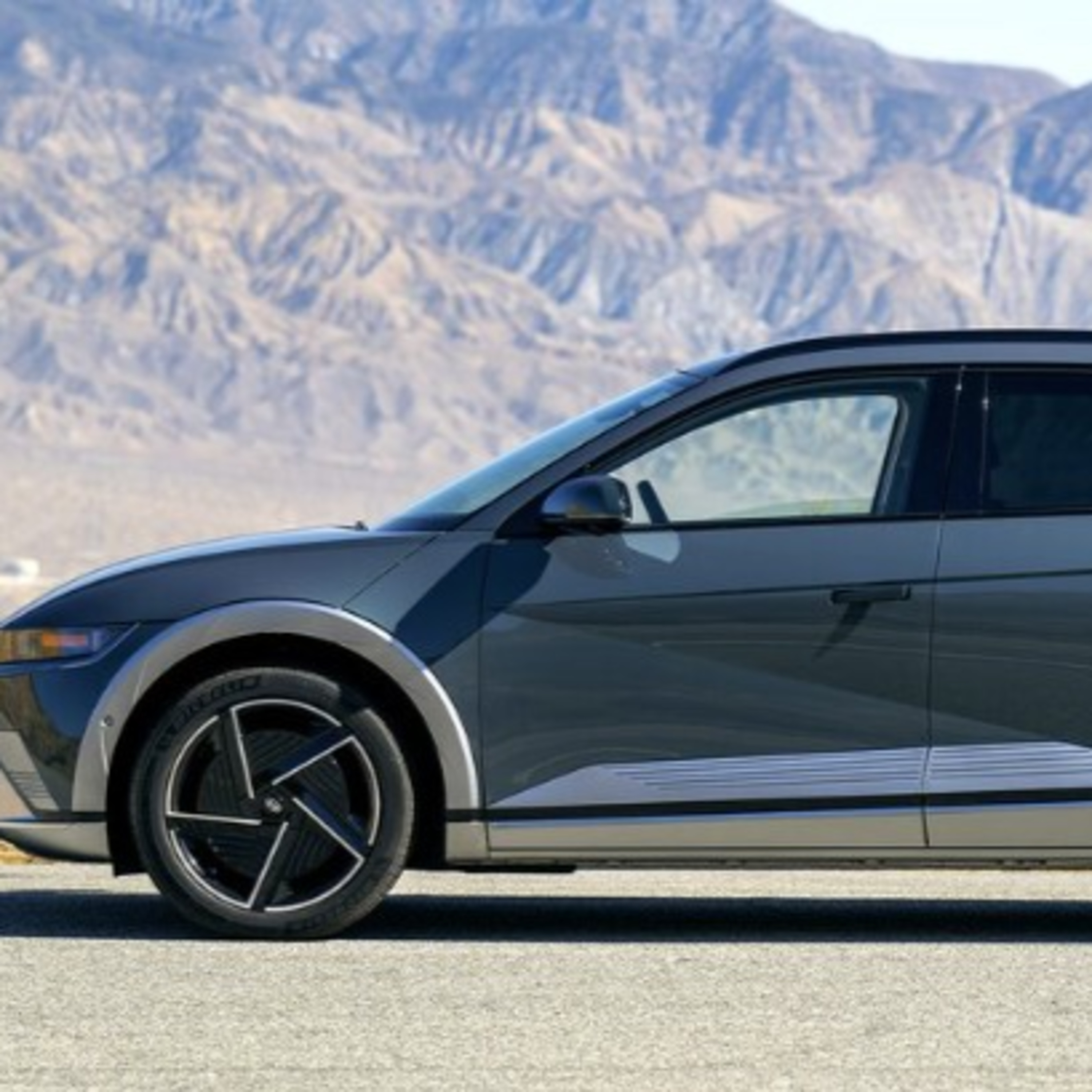 U.S. News out with awards for top EVs and hybrids episode artwork
