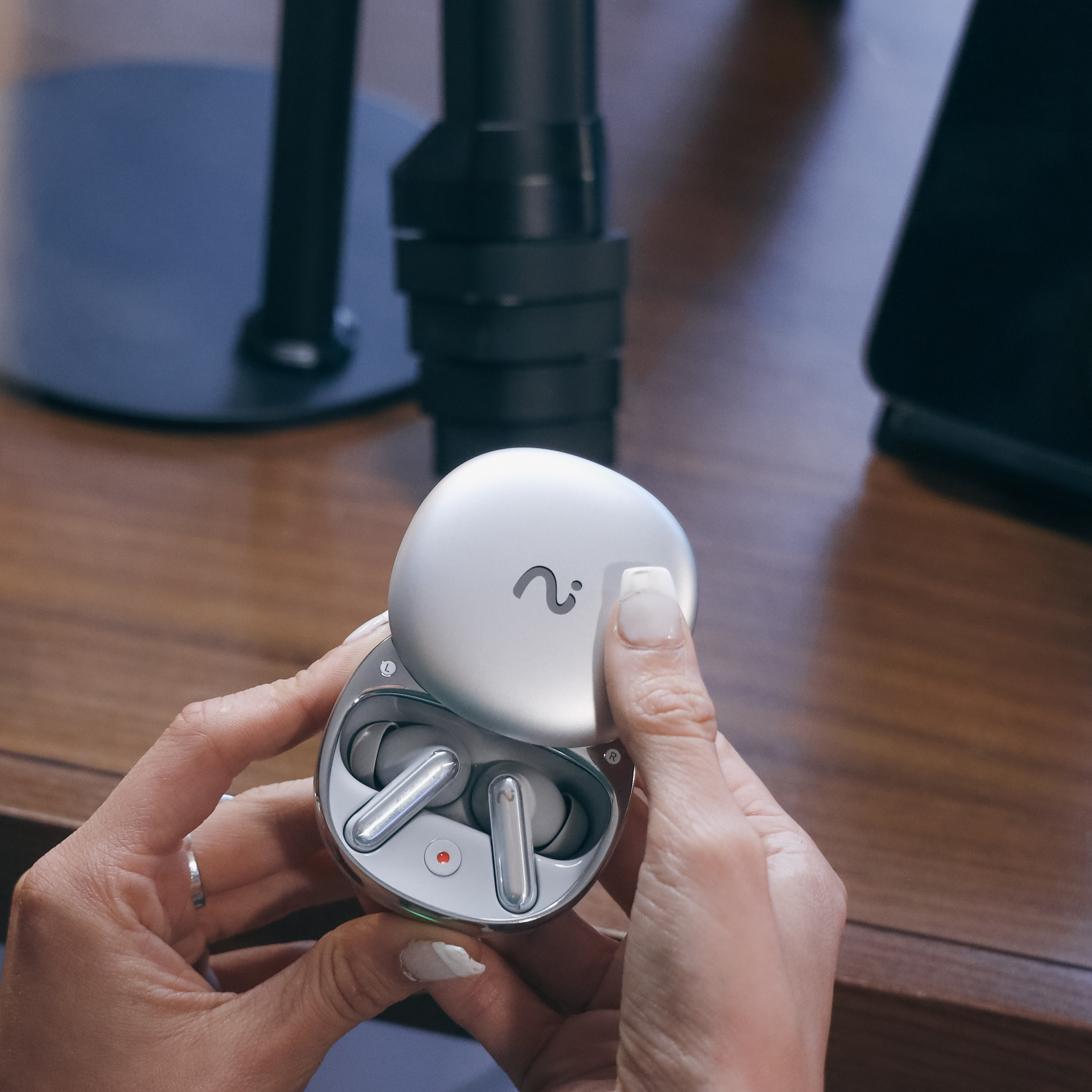 Viaim RecDot AI earbuds can record, transcribe and translate episode artwork